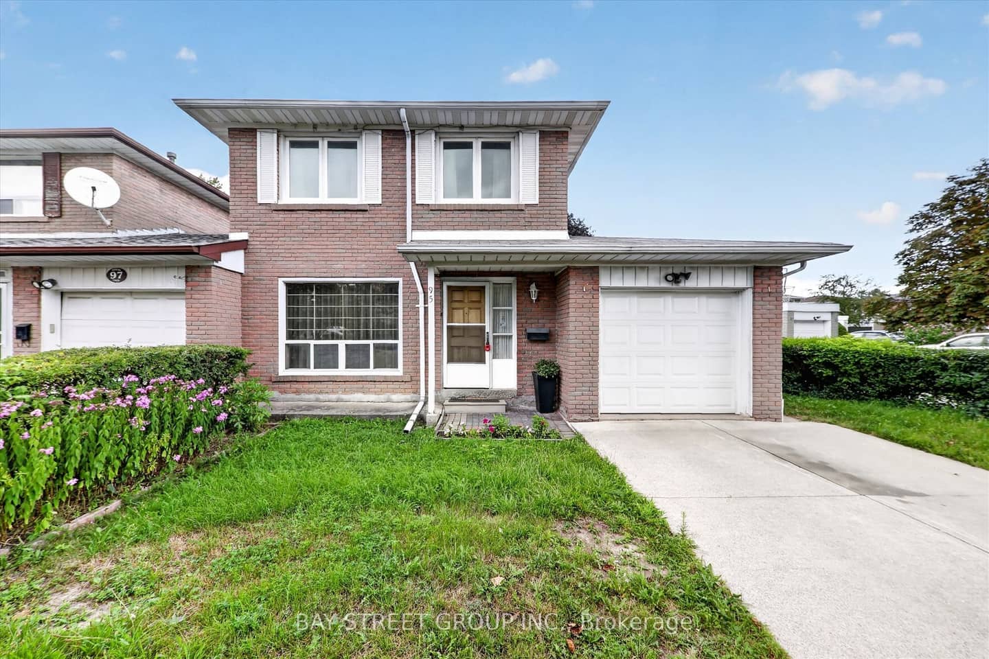95 Tineta Crescent, Toronto, ON M1S 2Y5