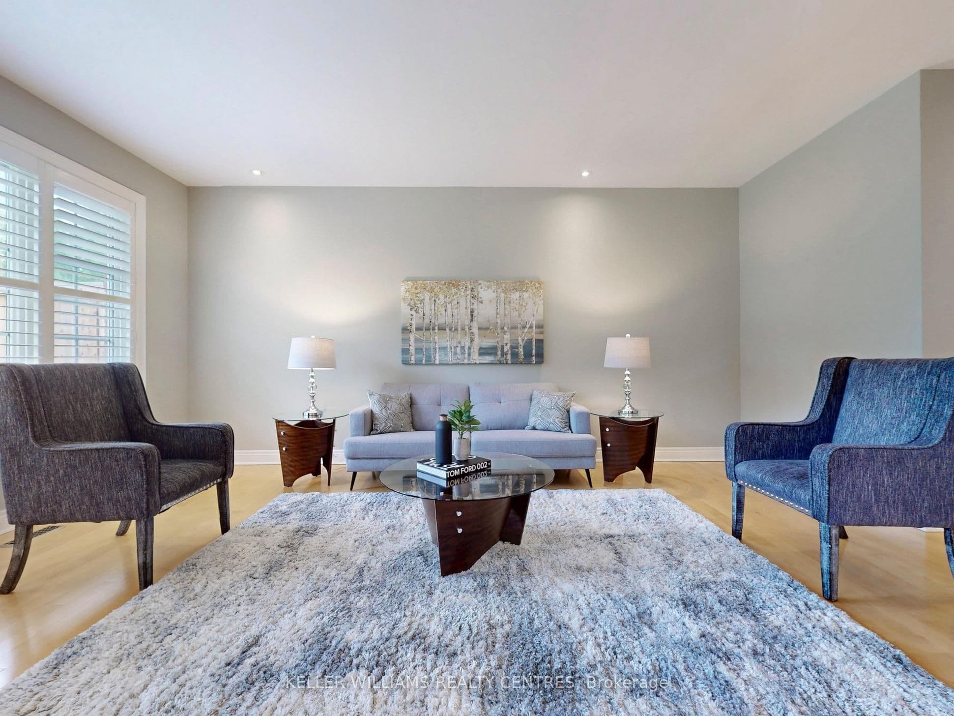 29 Tucker Court, Aurora, ON L4G 7T2