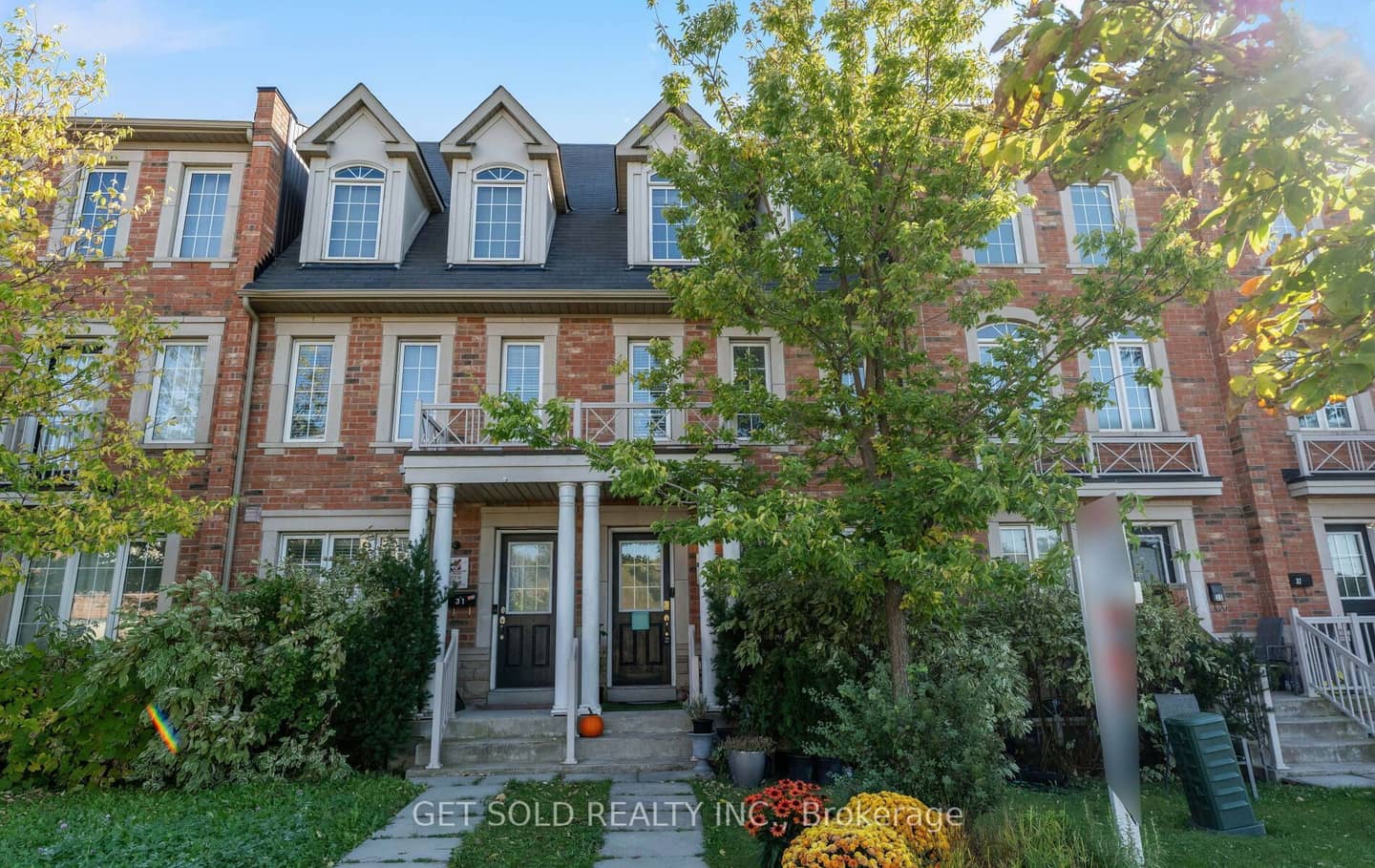 33 Sergio Marchi Street, Toronto, ON M3L 0E5