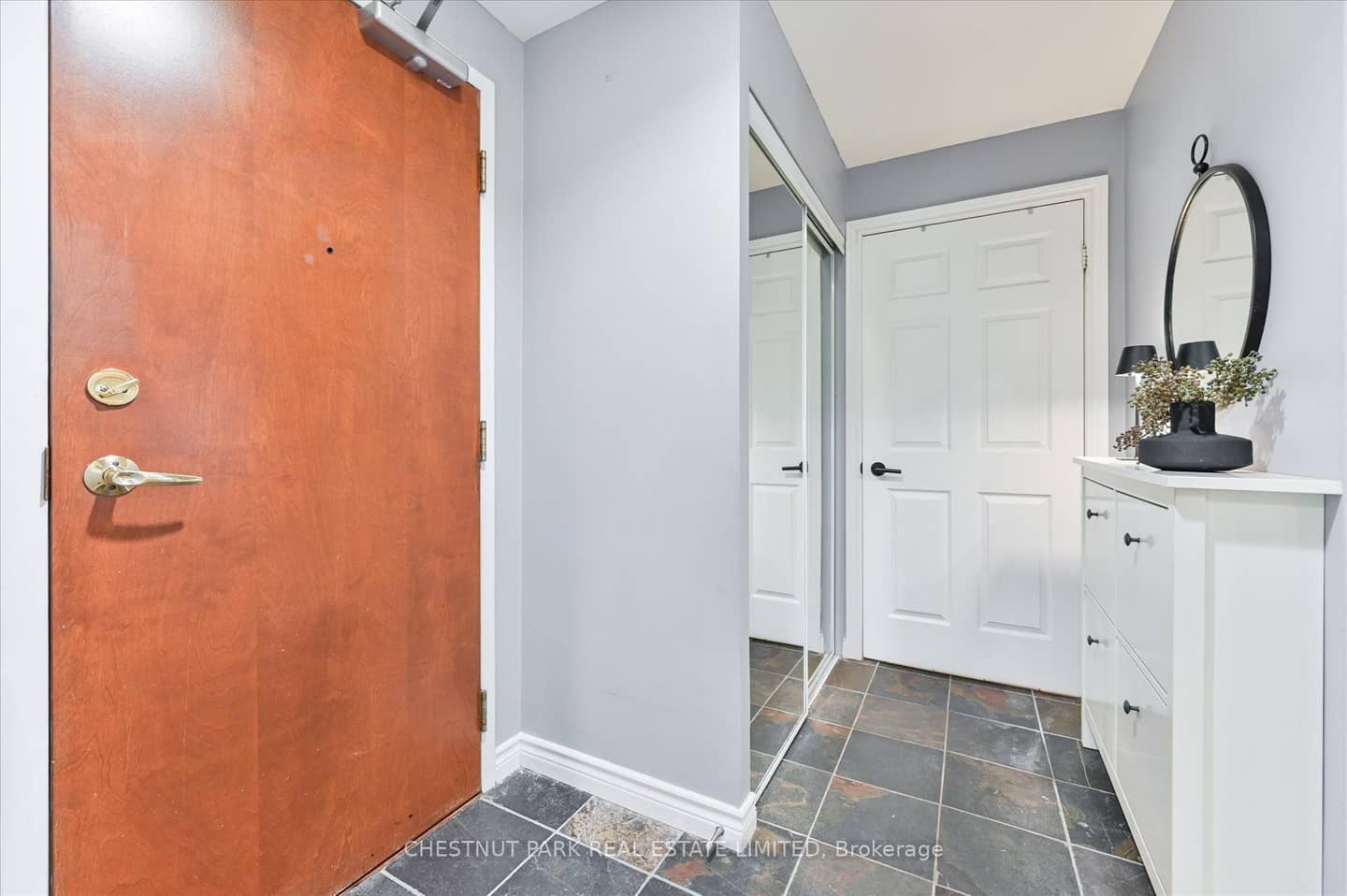 1750 Bayview Avenue 406, Toronto, ON M4G 4H6