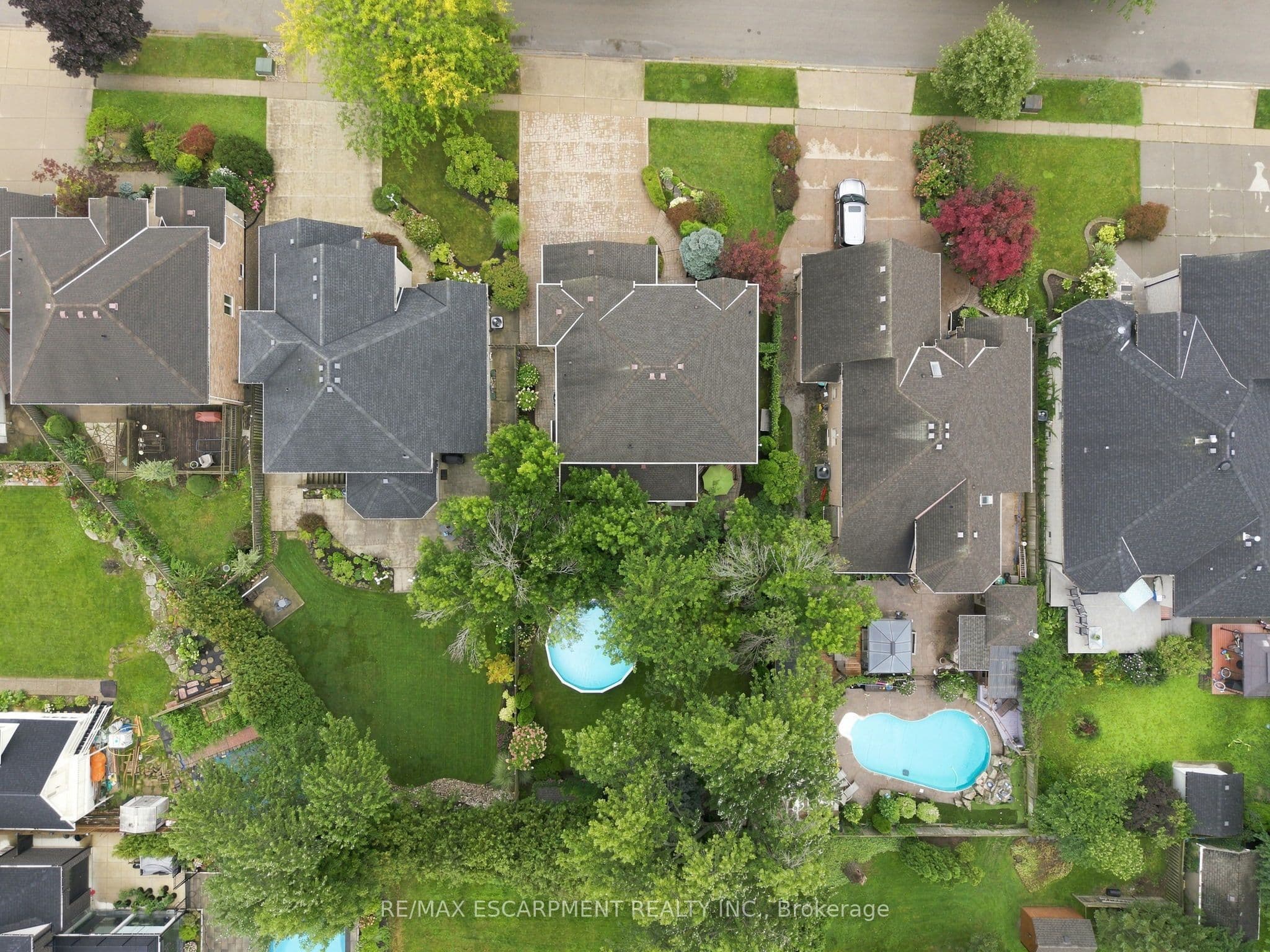 73 Richmond Crescent, Hamilton, ON L8E 5T9