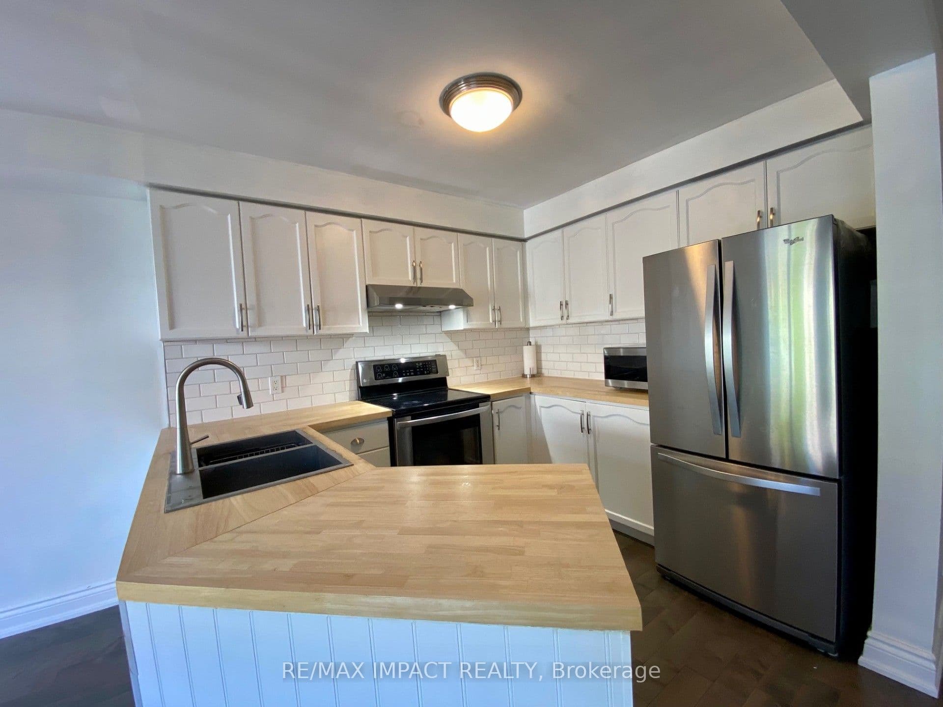 17 Pidduck Street, Clarington, ON L1E 2W3