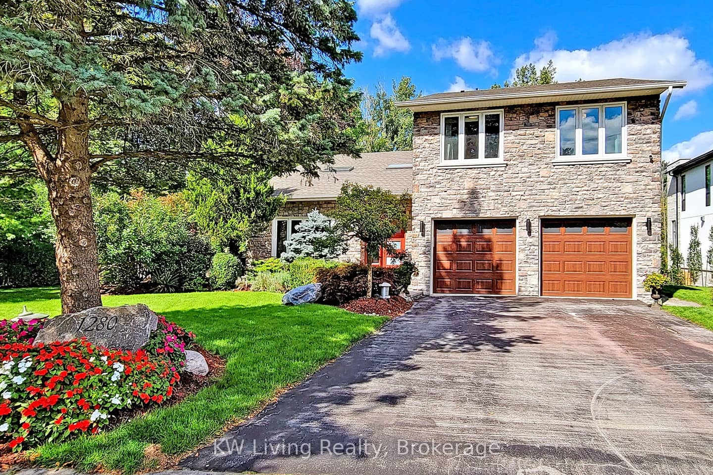 1280 Watersedge Road, Mississauga, ON L5J 1A1