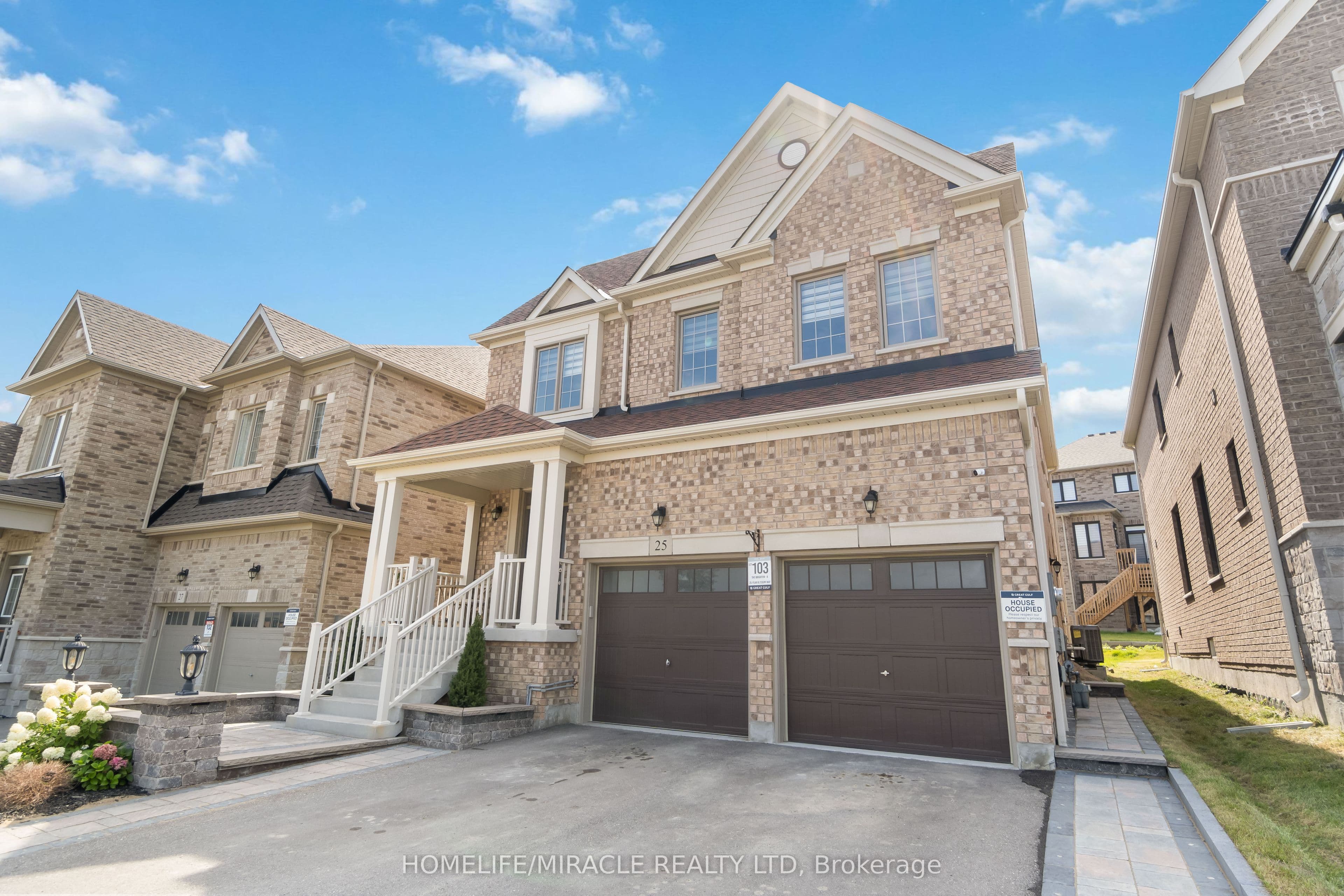25 Pear Blossom Way, East Gwillimbury, ON L9N 0T3