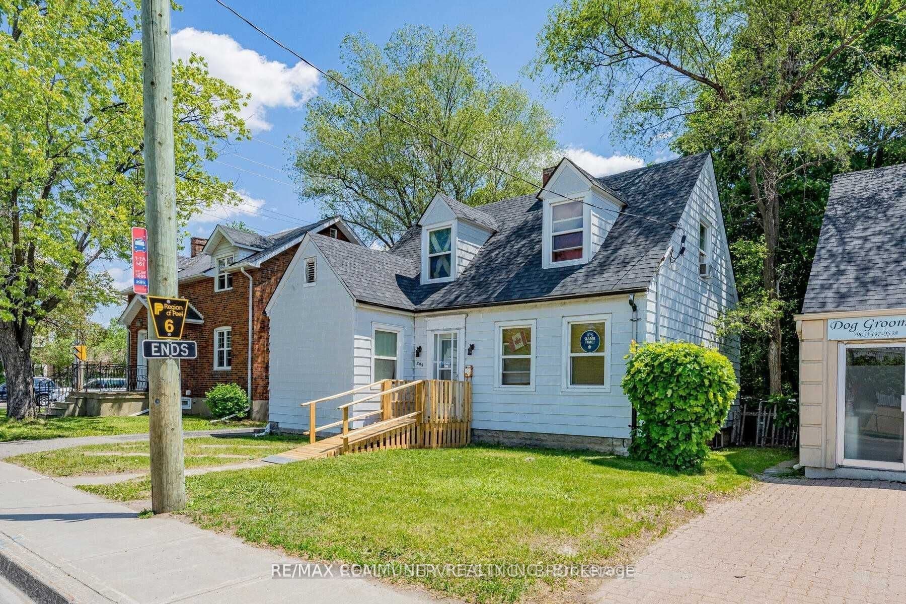 209 Queen Street W, Brampton, ON L6Y 1M6