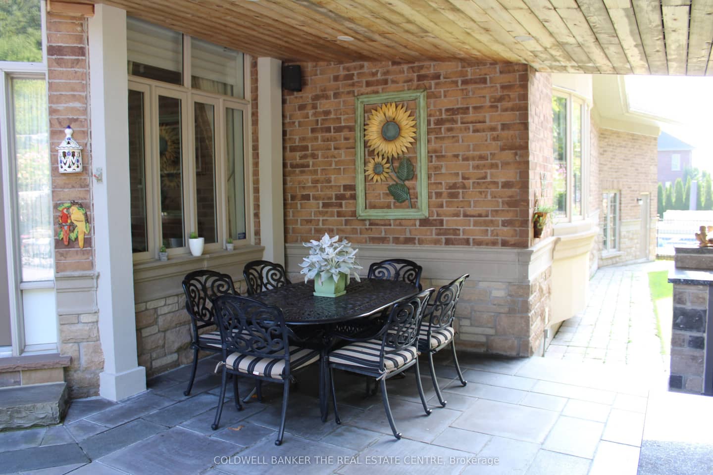 20 Aubrietia Court, Richmond Hill, ON L4E 2R3
