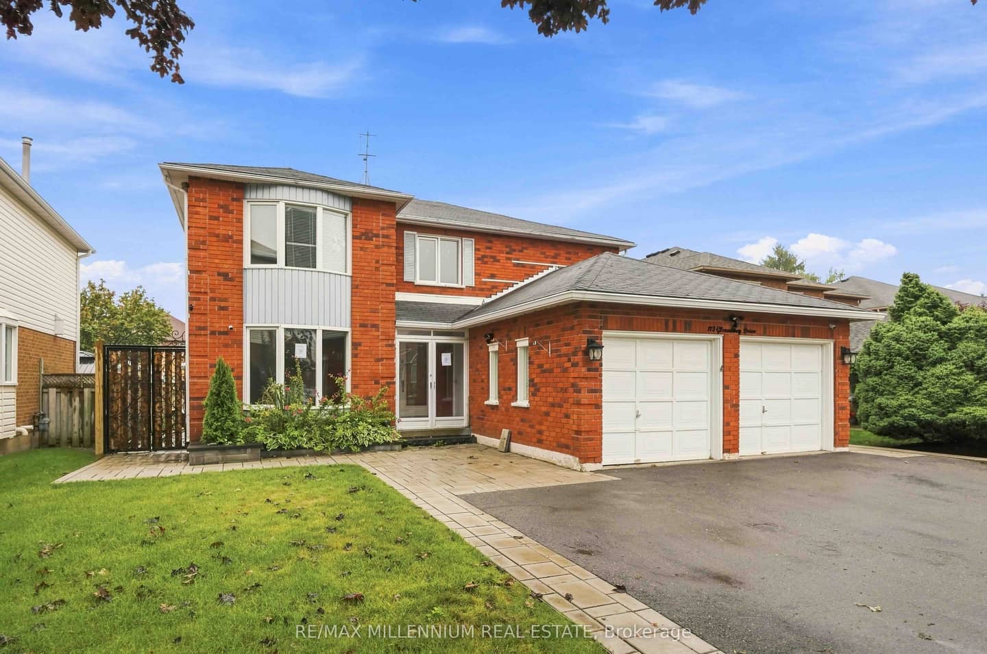 113 Glenabbey Drive, Clarington, ON L1E 2B6