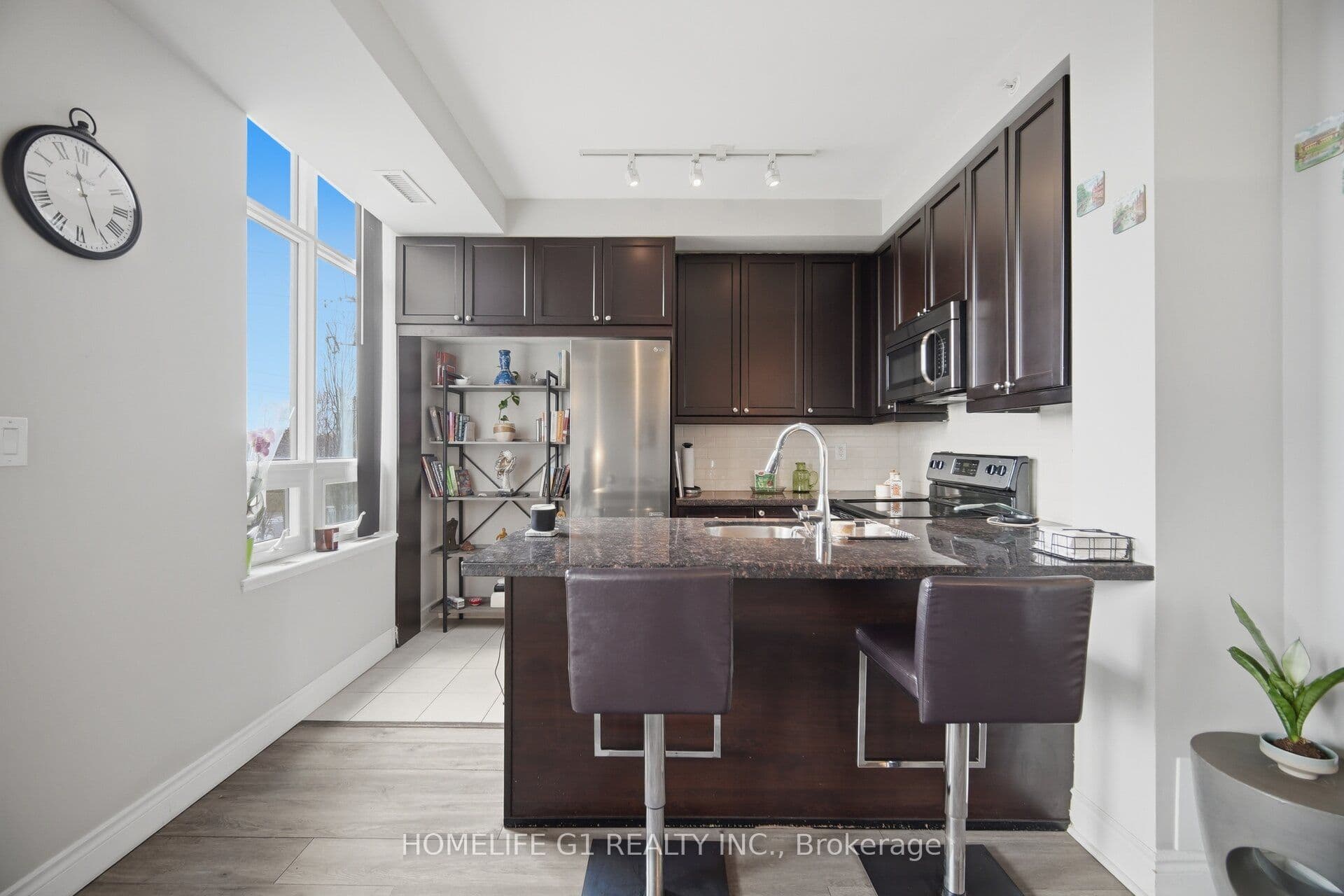 2396 Major Mackenzie Drive 212, Vaughan, ON L6A 3Y7