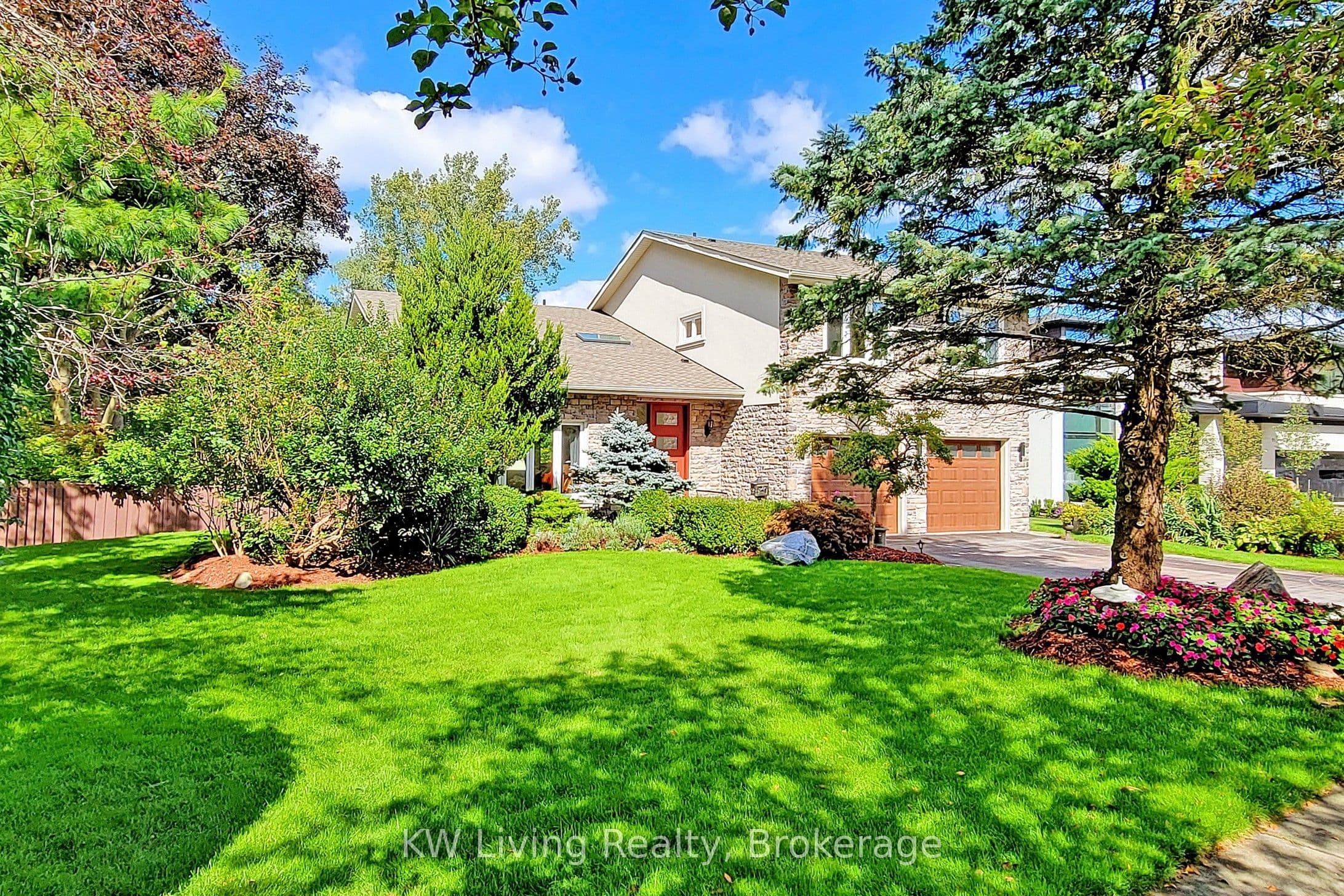 1280 Watersedge Road, Mississauga, ON L5J 1A1