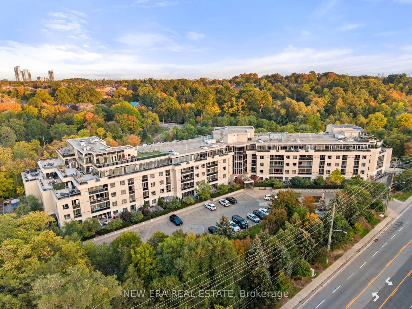 8201 Islington Avenue PH20, Vaughan, ON L4L 9S6