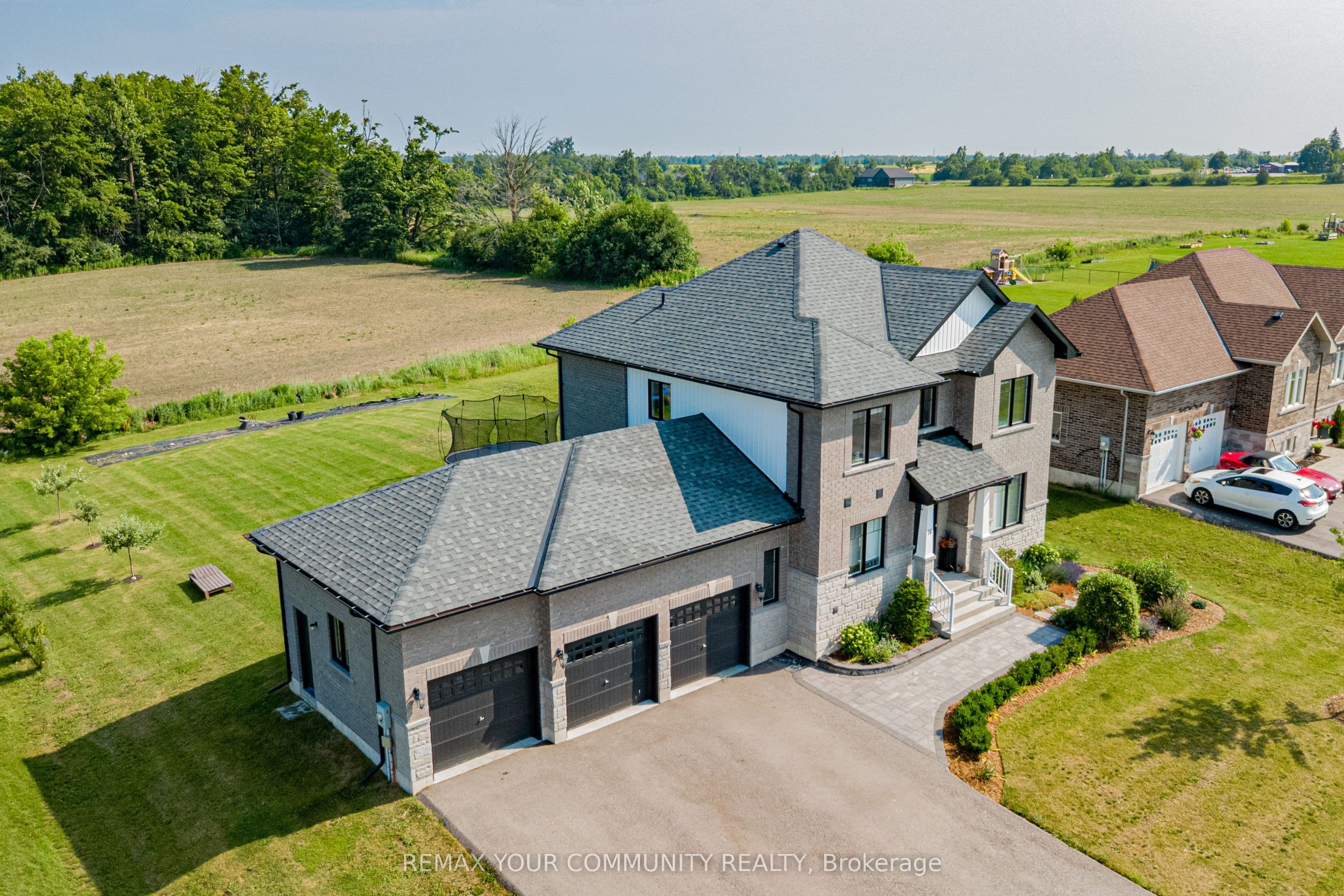 14 McCrae Crescent, Kawartha Lakes, ON K0M 2T0