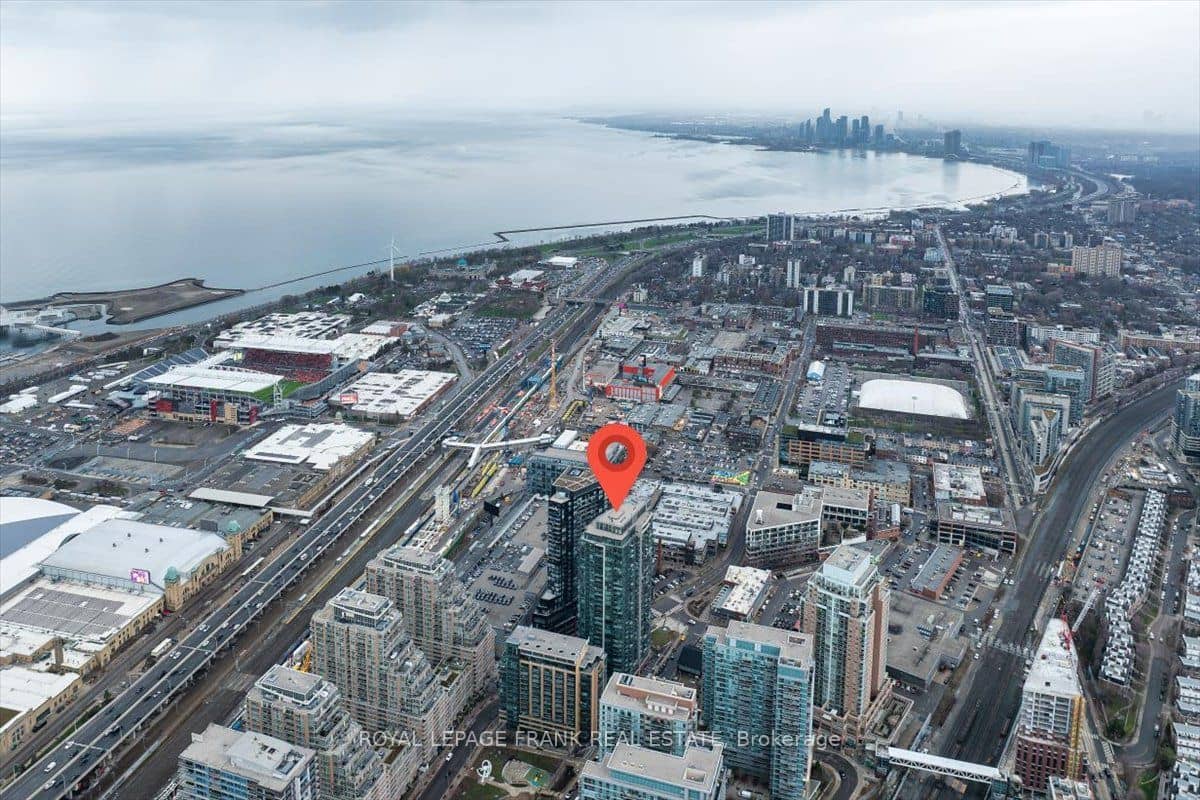 150 East Liberty Street 405, Toronto, ON M6K 3R5