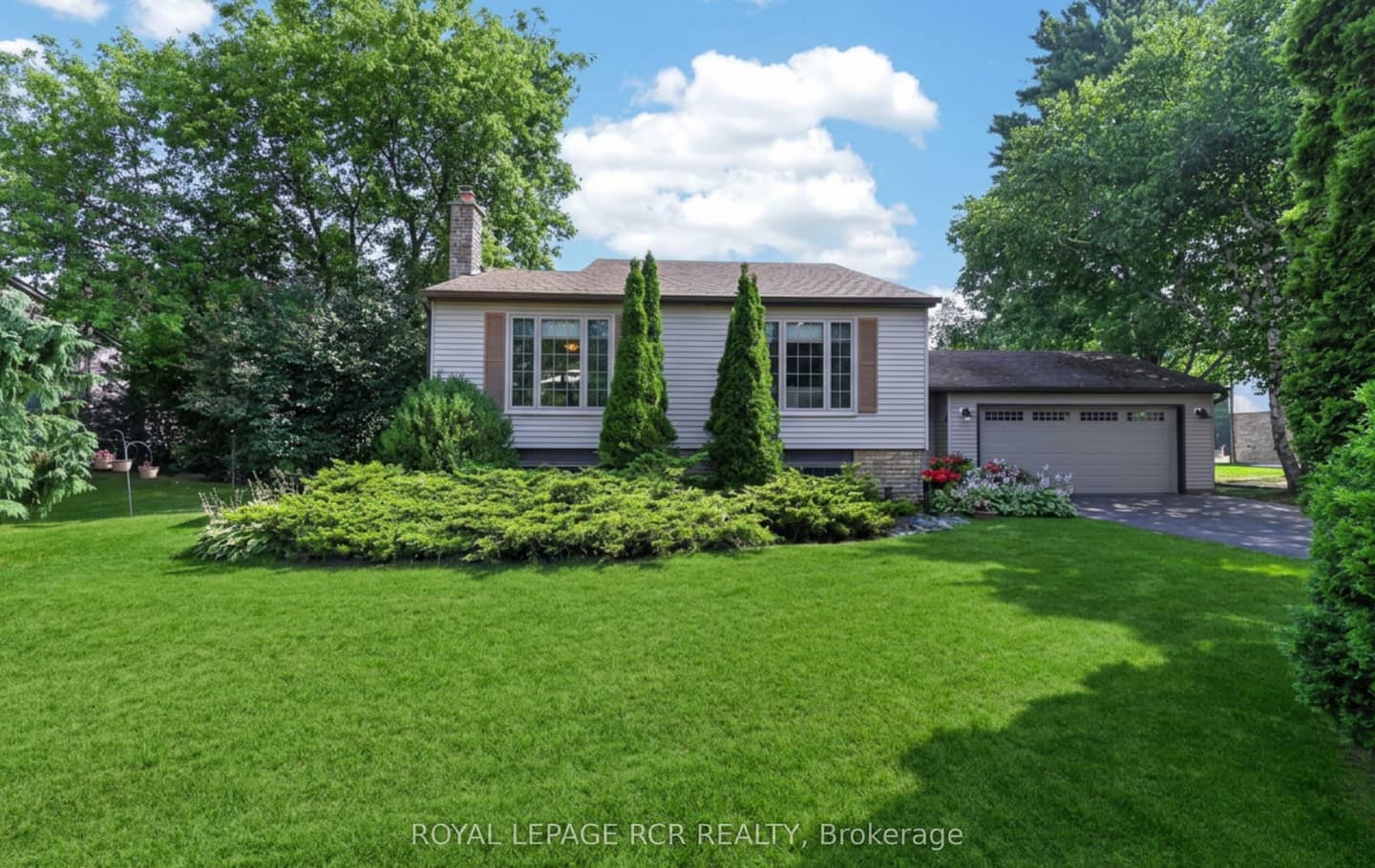60 Holmes Drive, Caledon, ON L7K 0A7