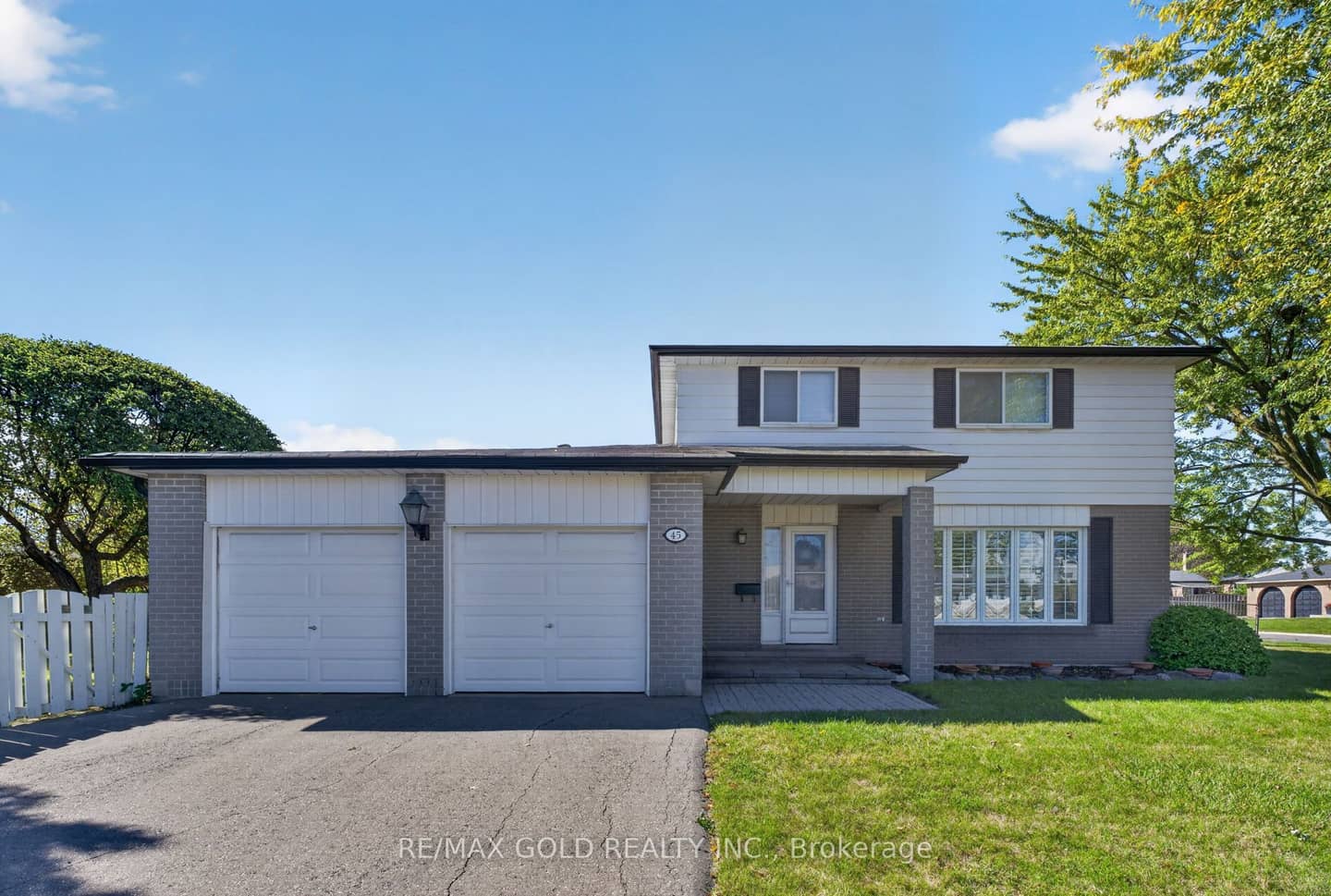45 Fidelia Crescent, Brampton, ON L6T 3P7