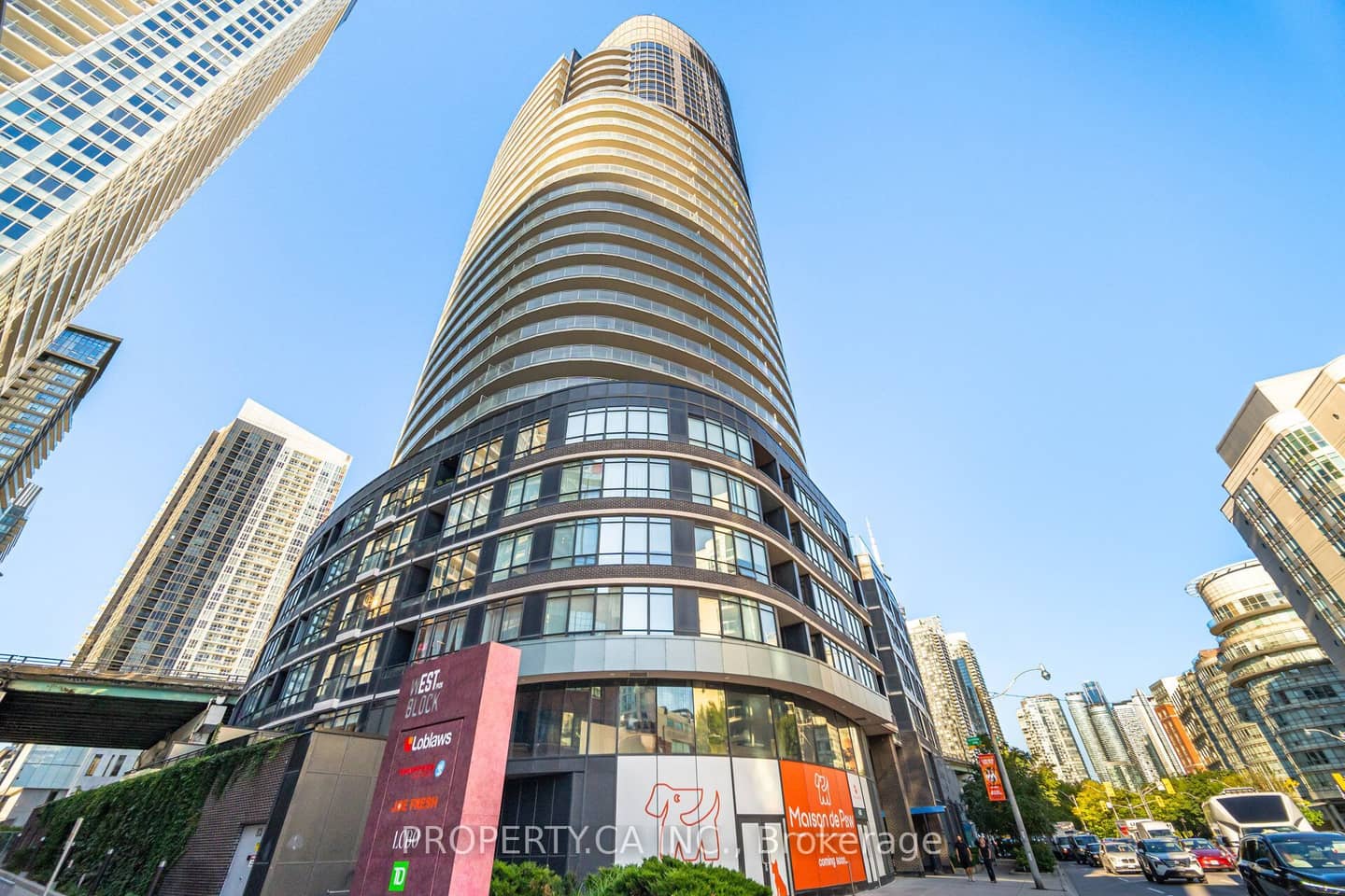 38 Dan Leckie Way 508, Toronto, ON M5V 2V6