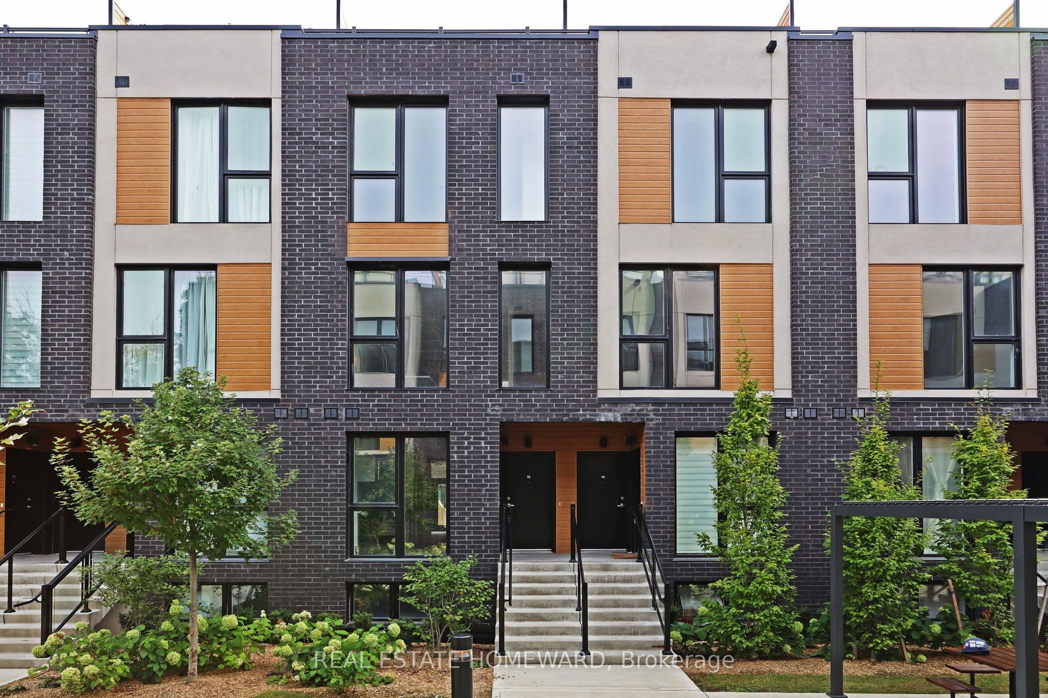 178 Clonmore Drive 16, Toronto, ON M1N 1Y1