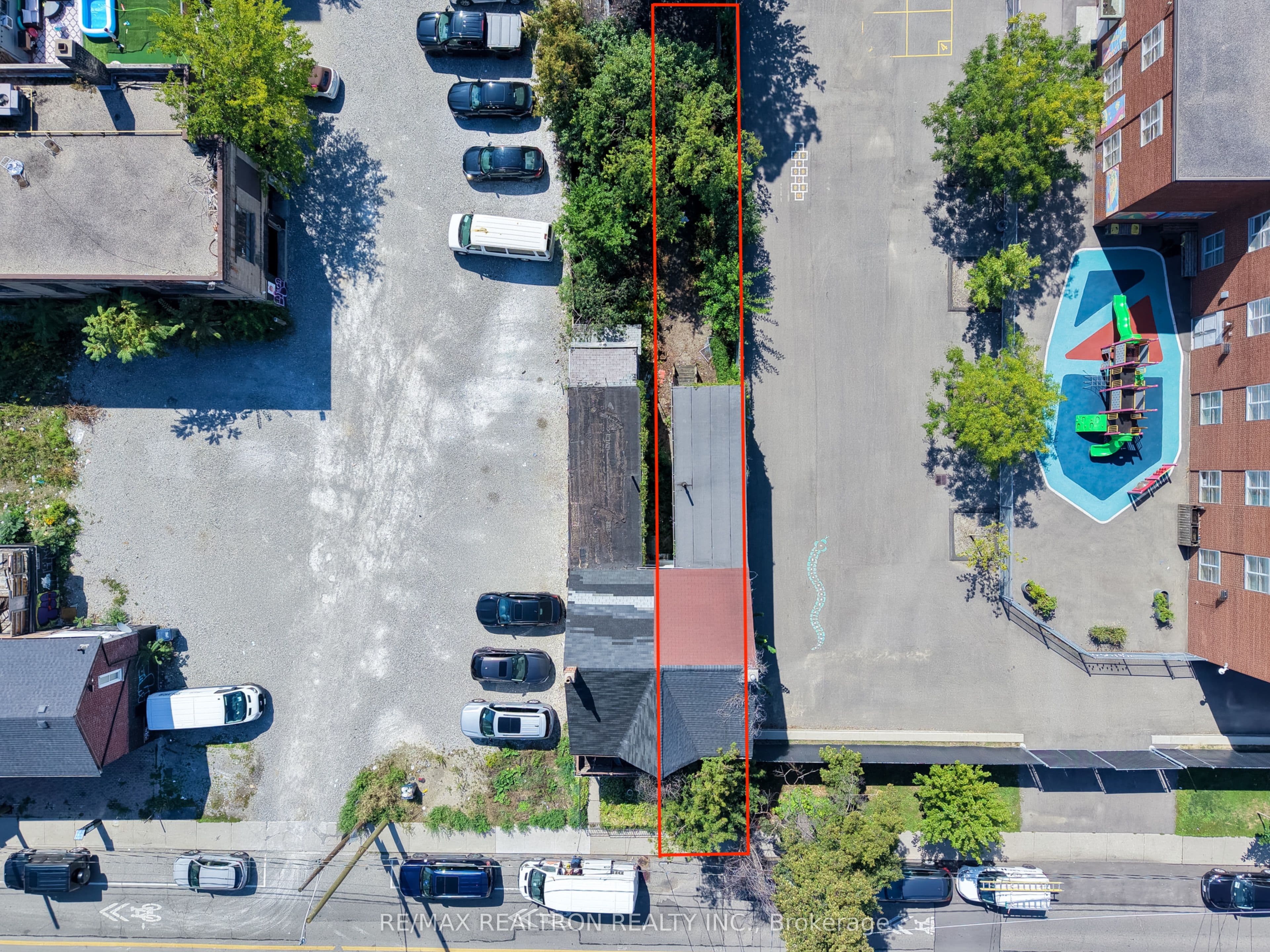 631 Richmond Street W, Toronto, ON M6J 1C2