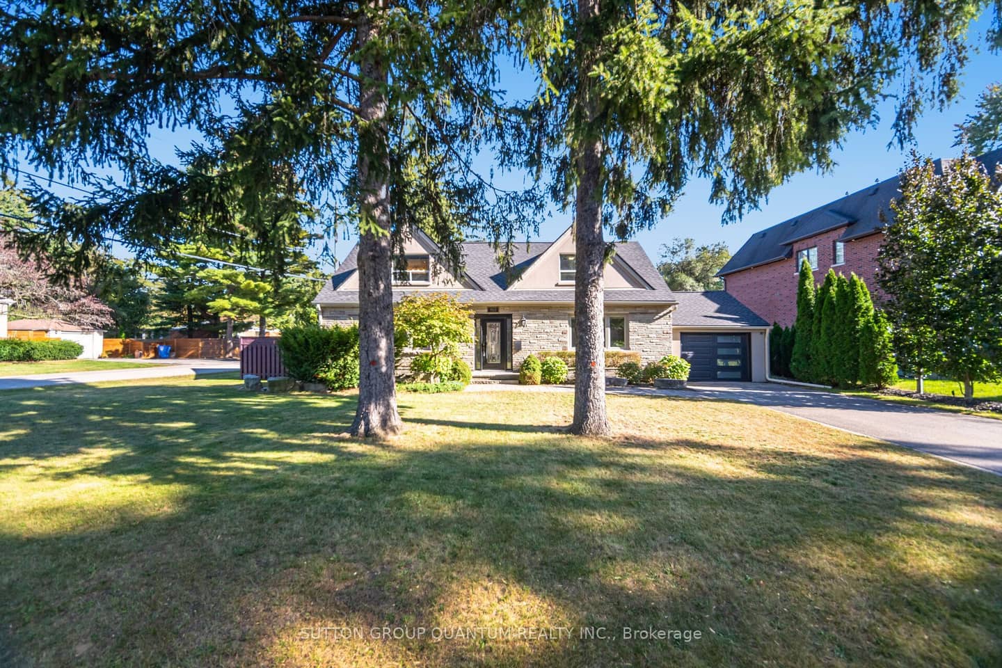 468 Lynd Avenue, Mississauga, ON L5G 2L6