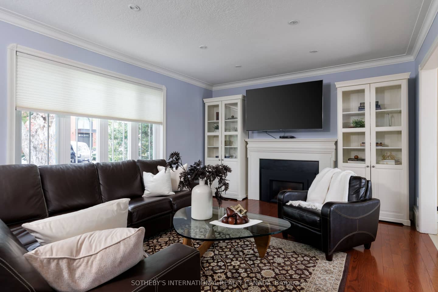 145 Brentwood Road N, Toronto, ON M8X 2C8