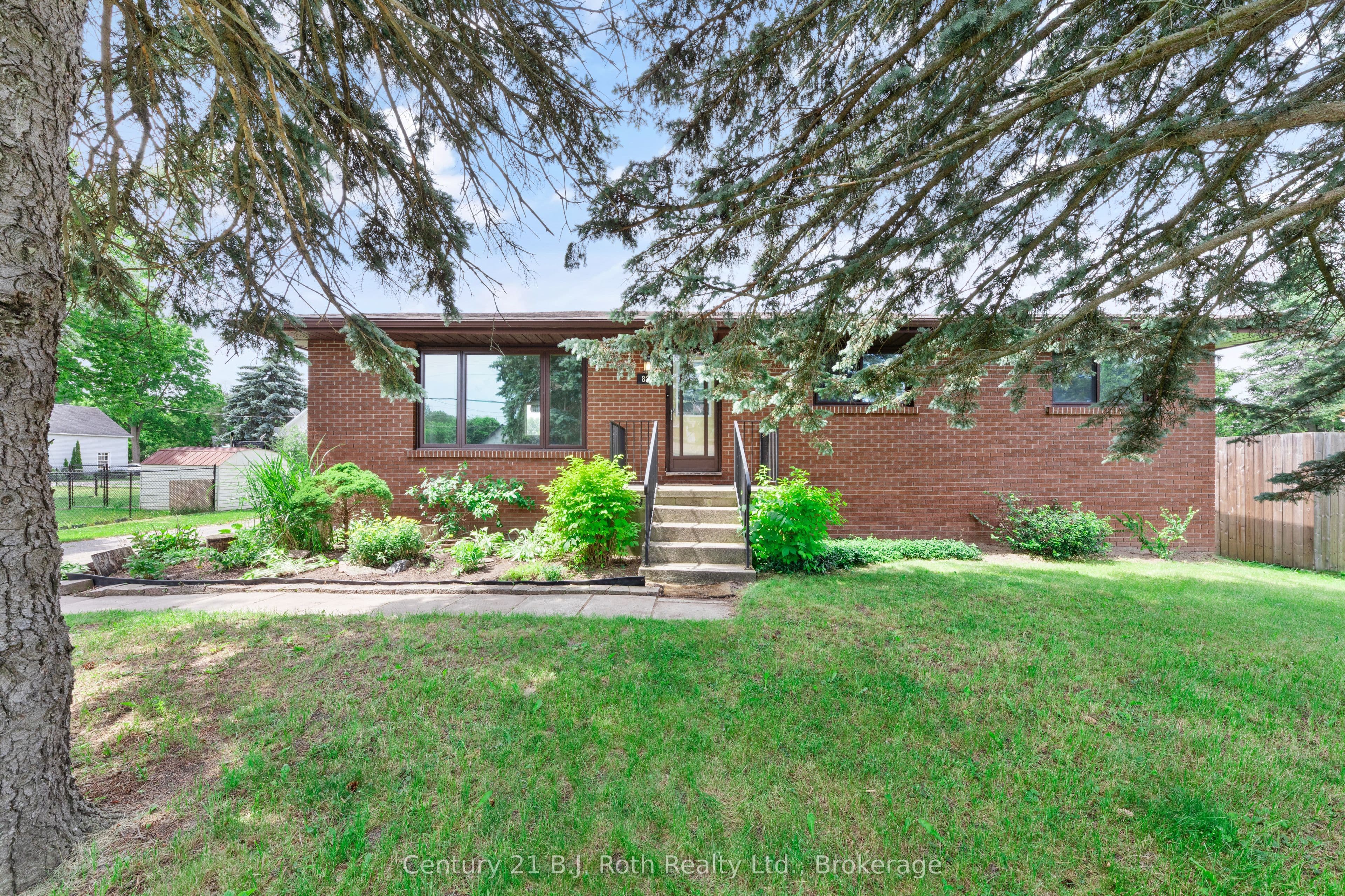 8240 93 Highway, Tiny, ON L0K 2E1