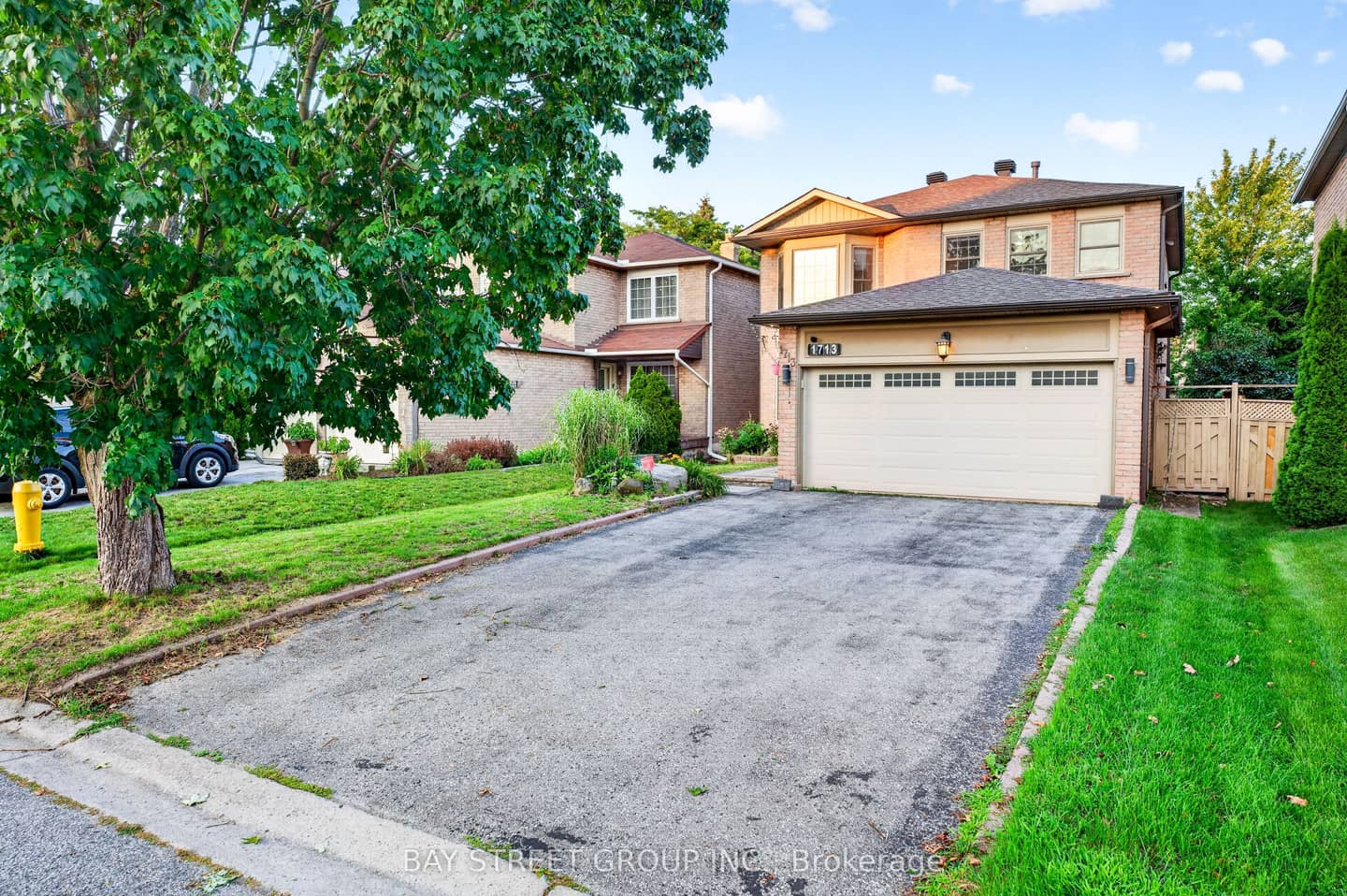 1713 Kirkwood Lane, Pickering, ON L1V 4W8