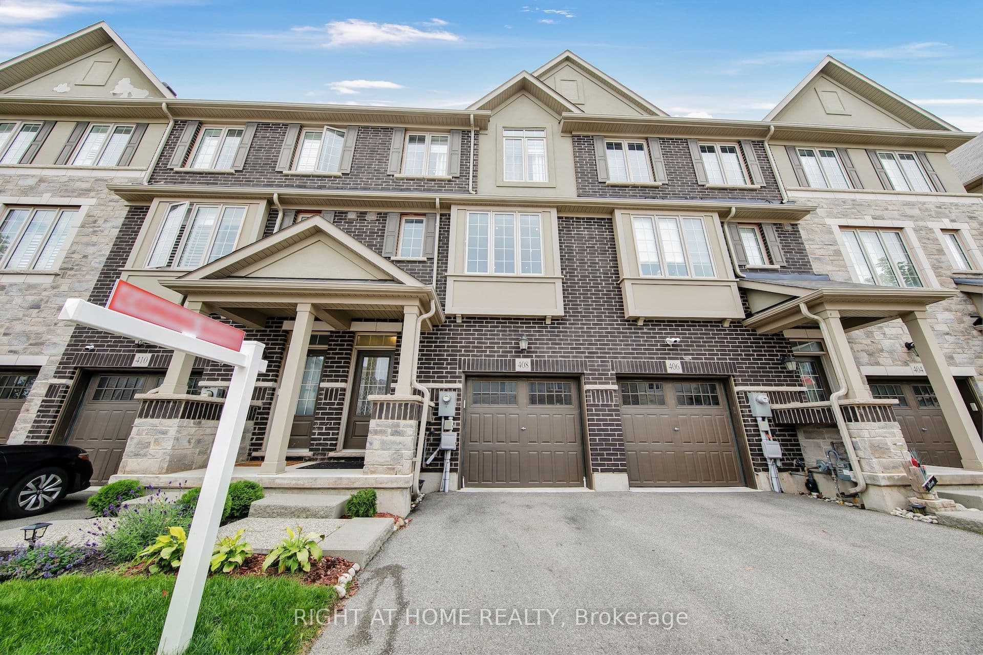 408 Belcourt Common, Oakville, ON L6H 0R2