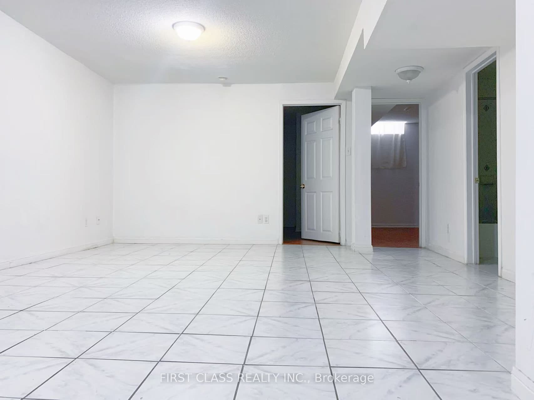 3 Pettigrew Court, Markham, ON L3S 1L8