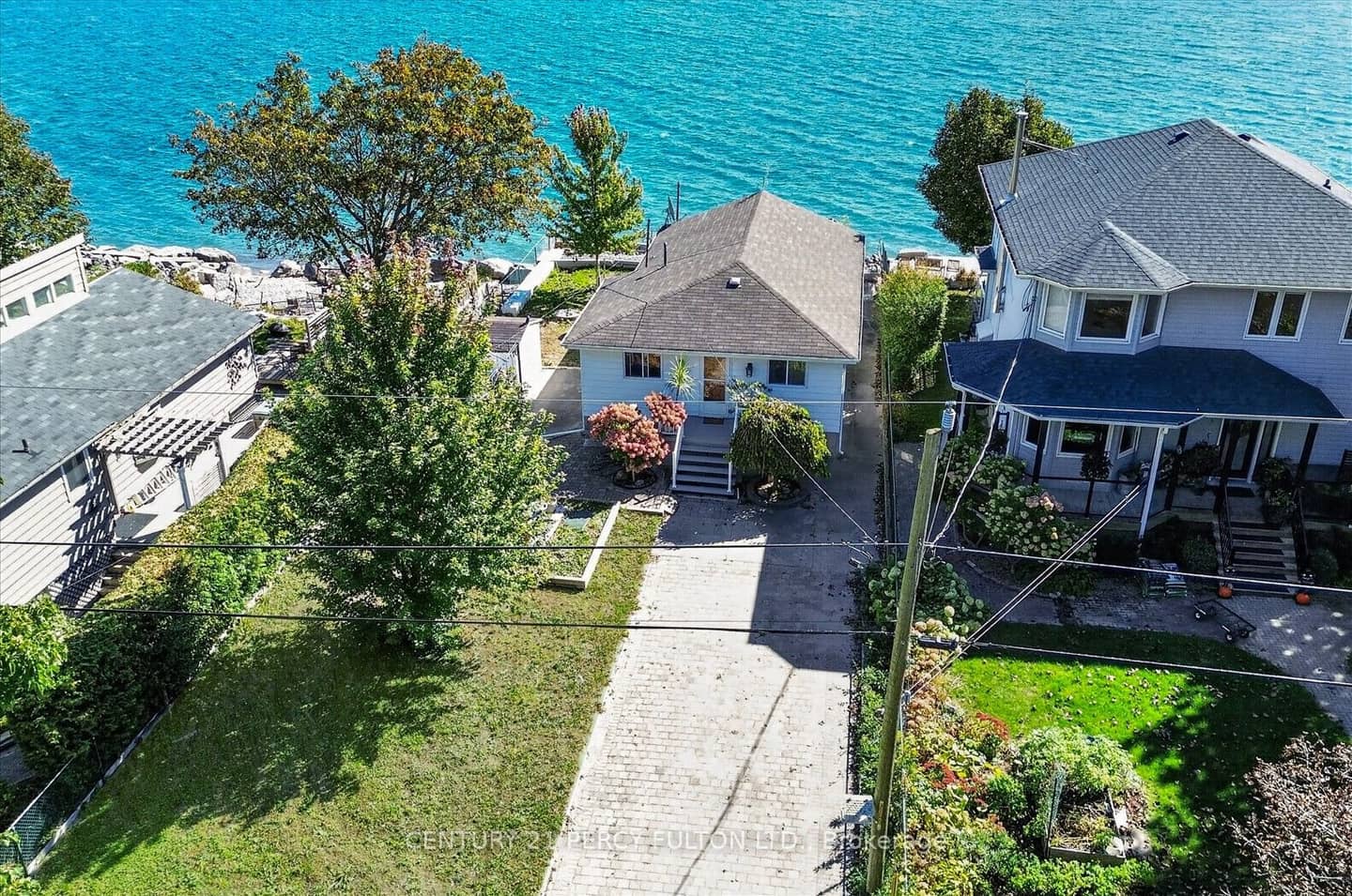 135 Cedar Crest Beach Road, Clarington, ON L1C 3K3