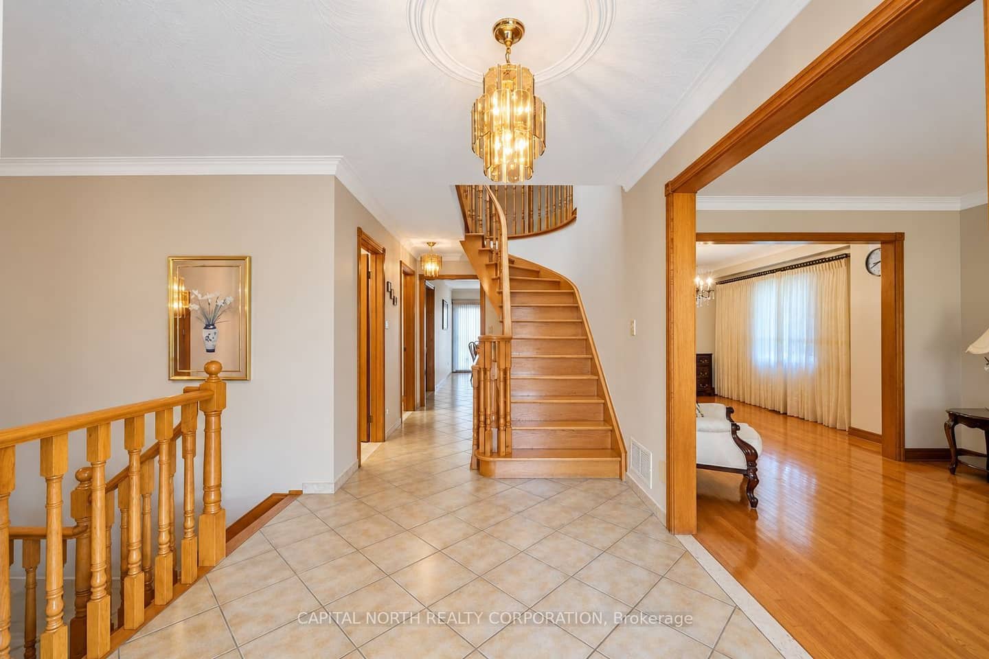 30 Cartwright Avenue, Toronto, ON M6A 1T7