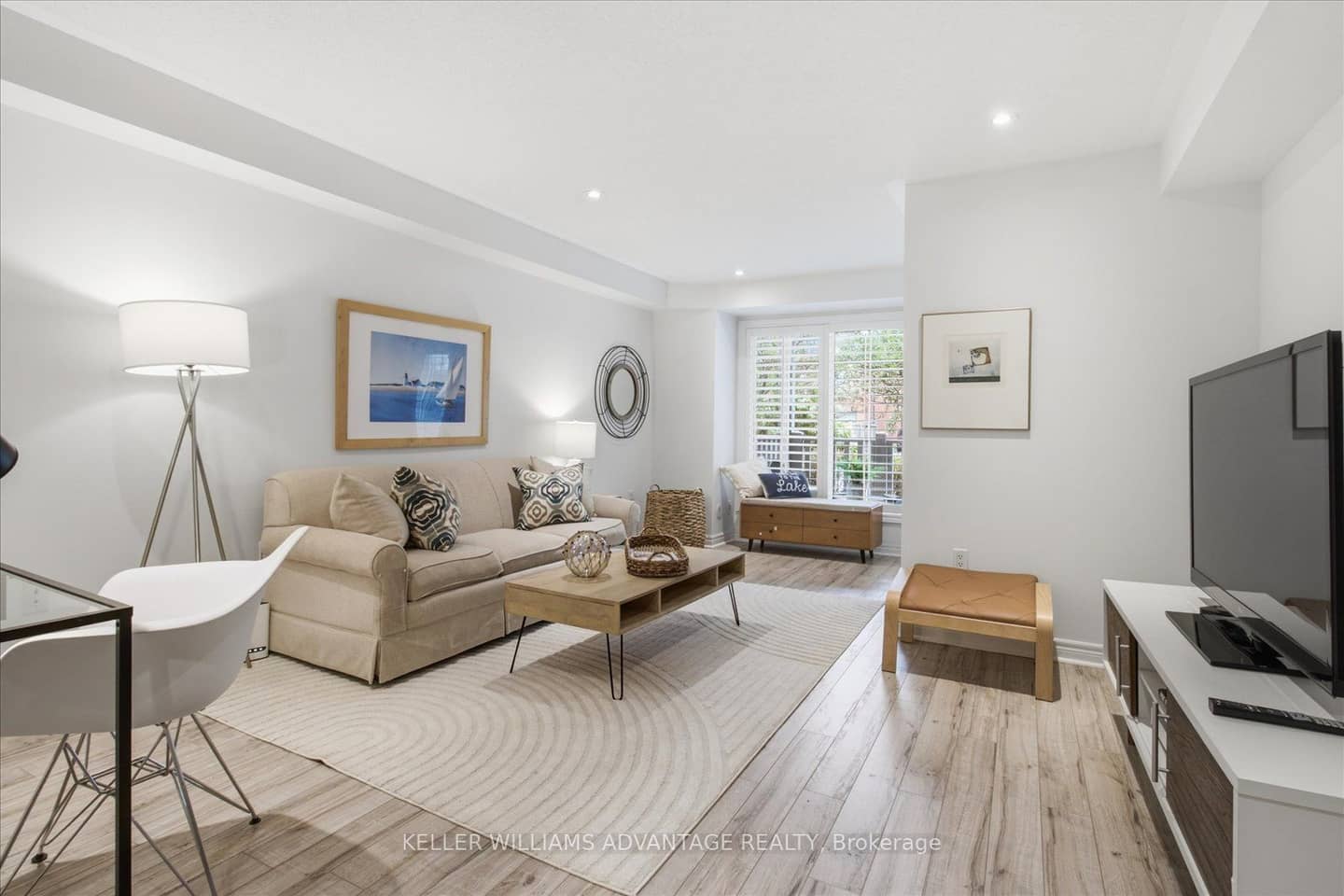 78 Woodbine Avenue, Toronto, ON M4L 2A2