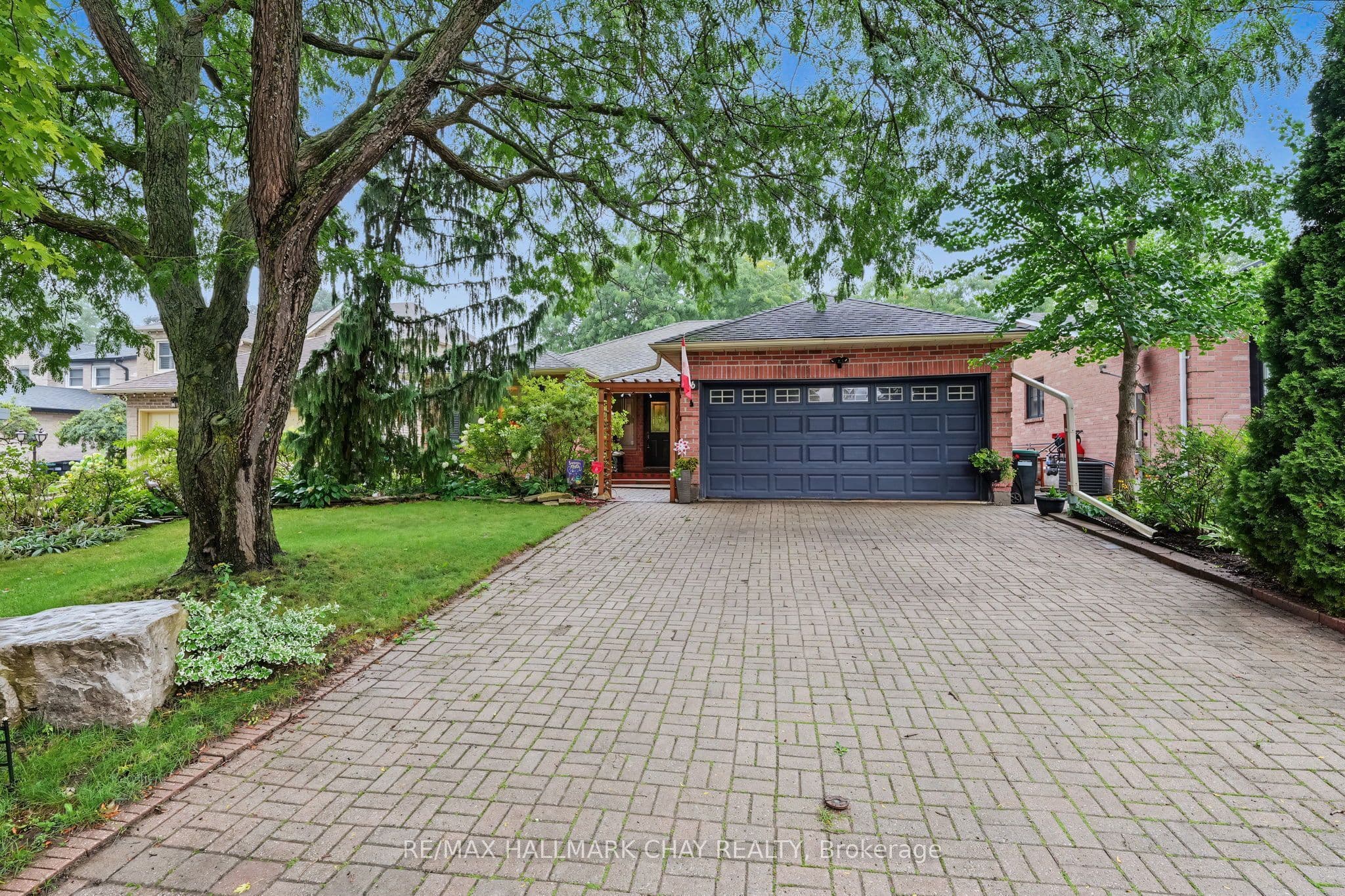 66 Hutchinson Drive, New Tecumseth, ON L9R 1M2