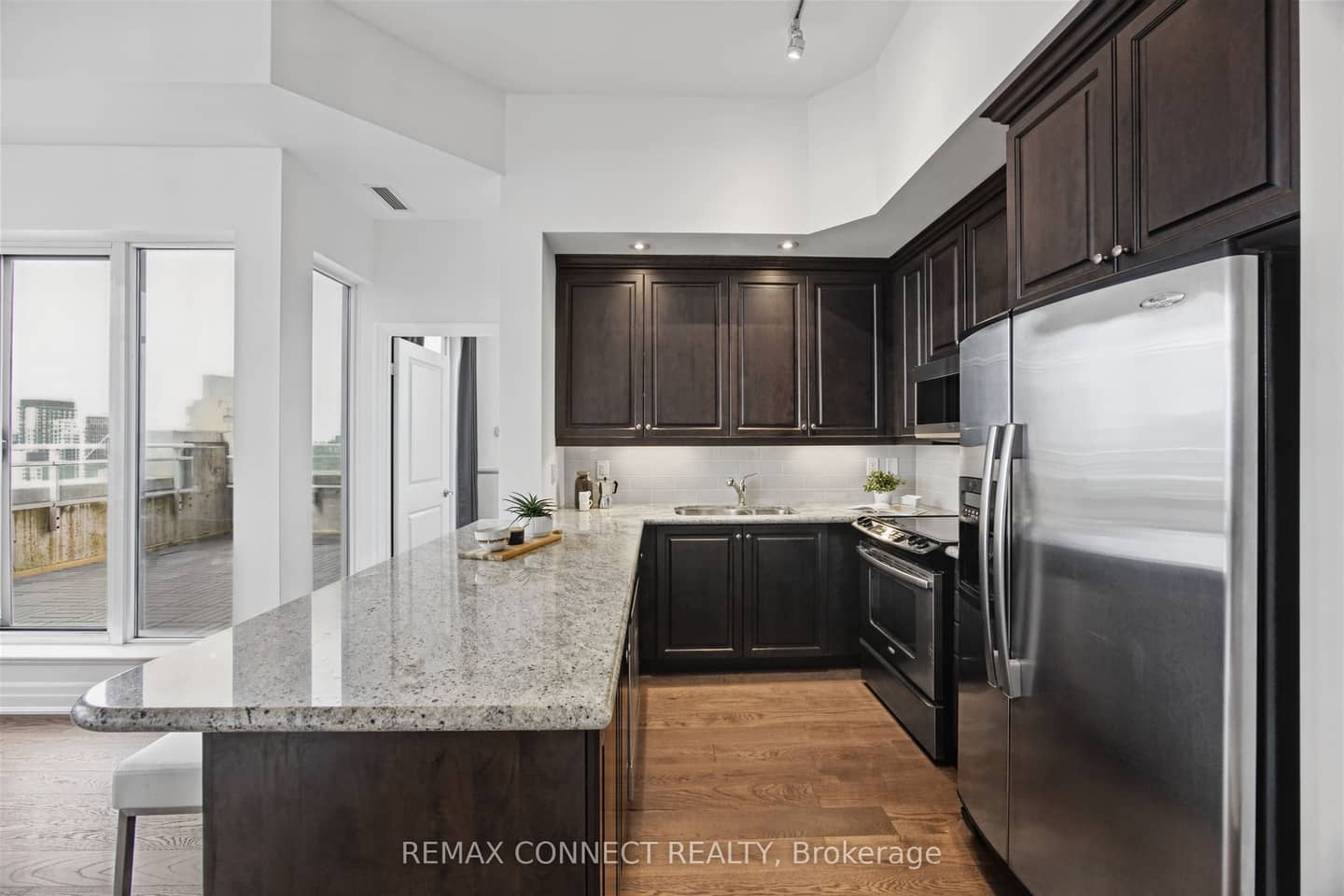 628 Fleet Street PH1, Toronto, ON M5V 1A8