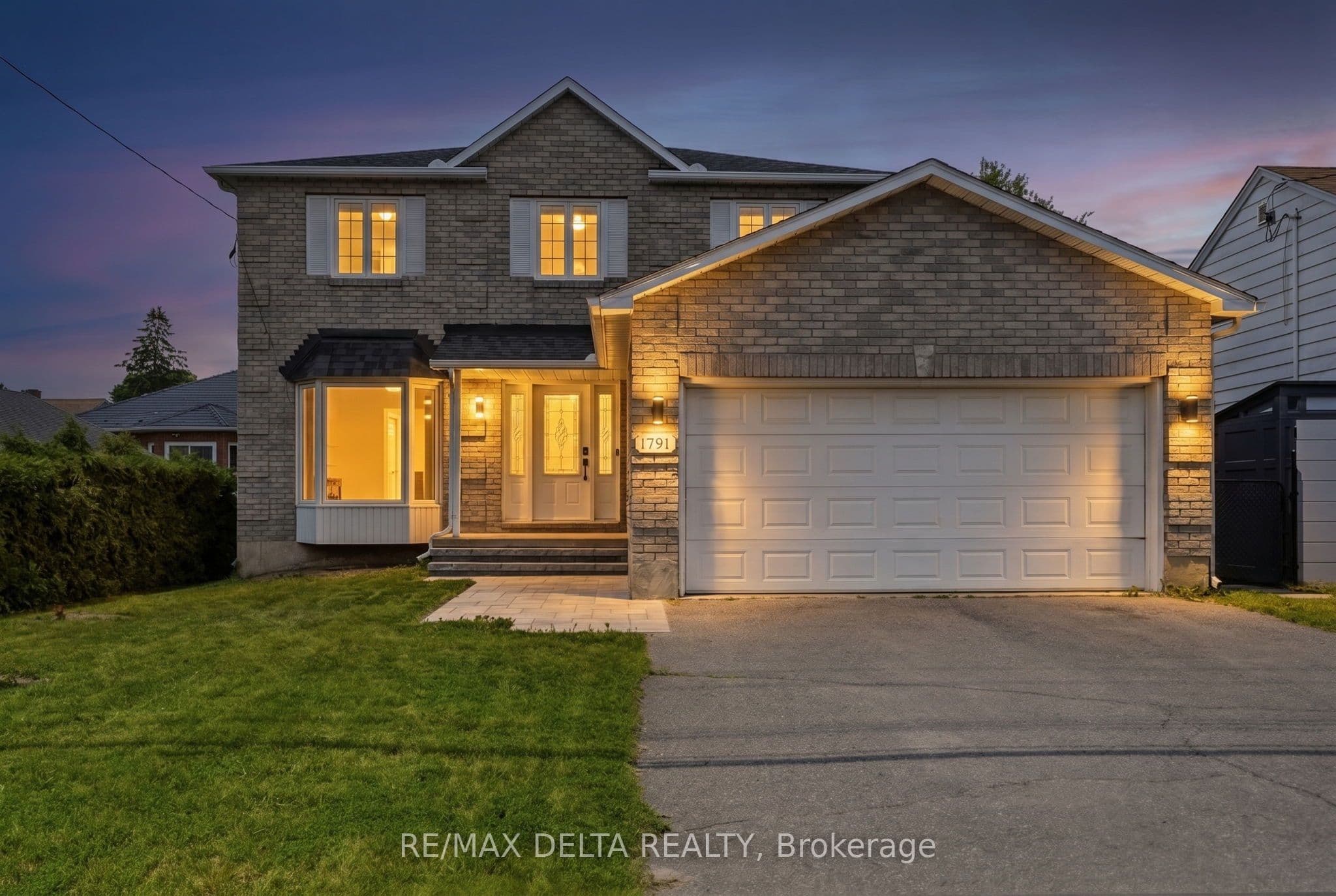 1791 Queensdale Avenue, Blossom Park - Airport and Area, ON K1T 1J7