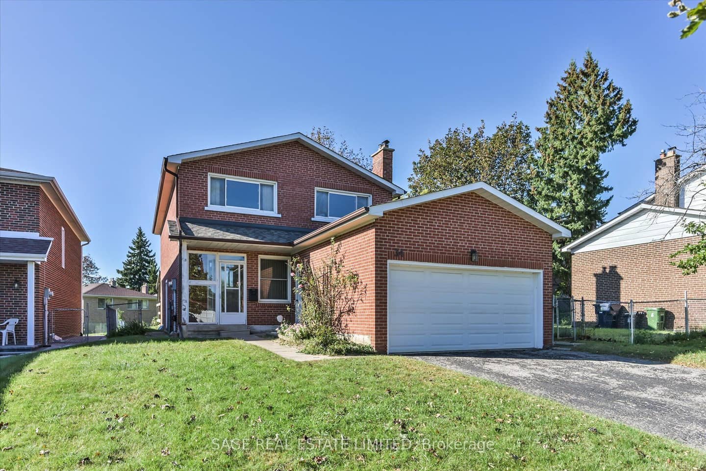 34 Craketts Avenue, Toronto, ON M1S 3W6