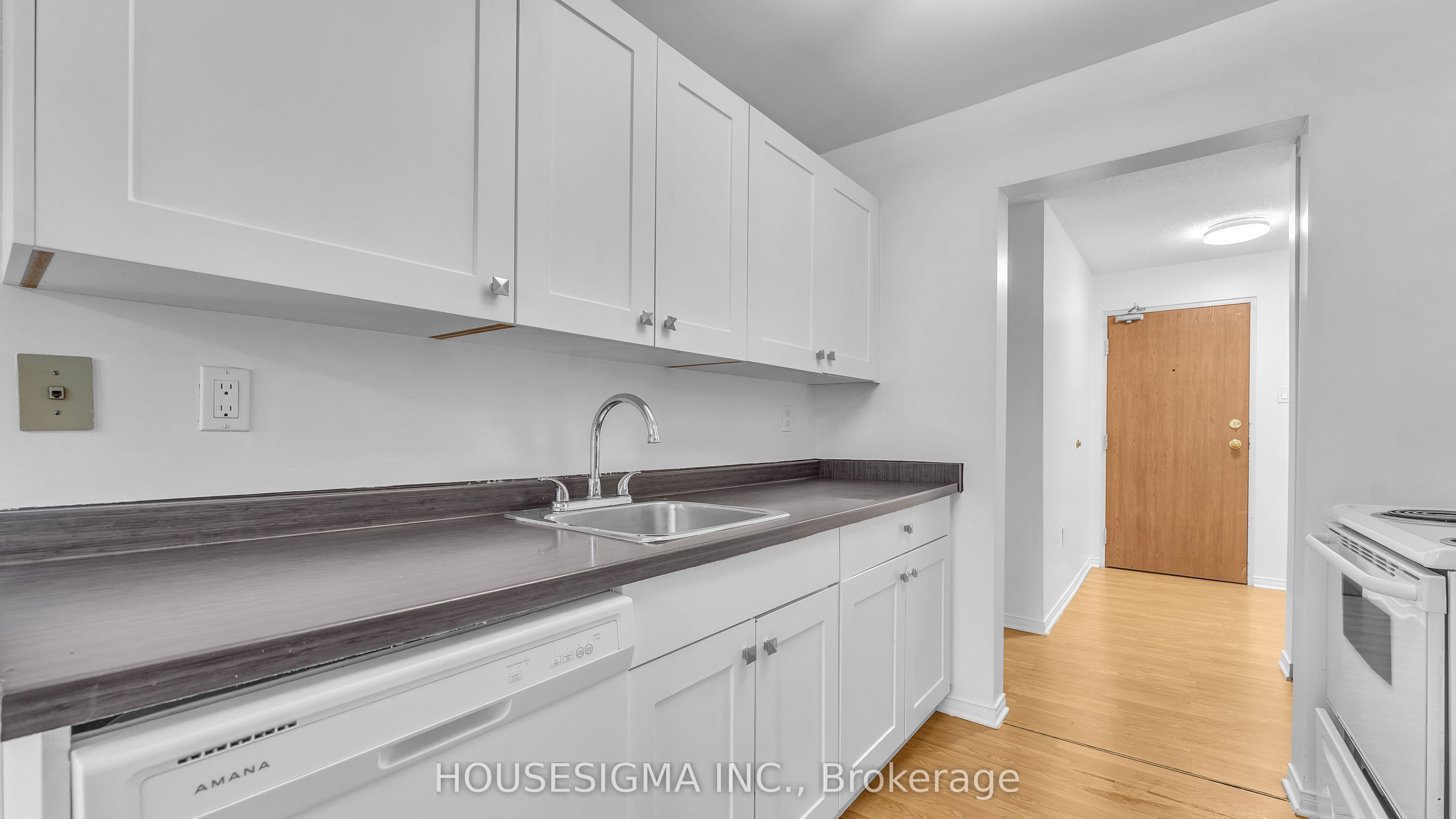 986 Huron Street 201, London East, ON N5Y 5E4