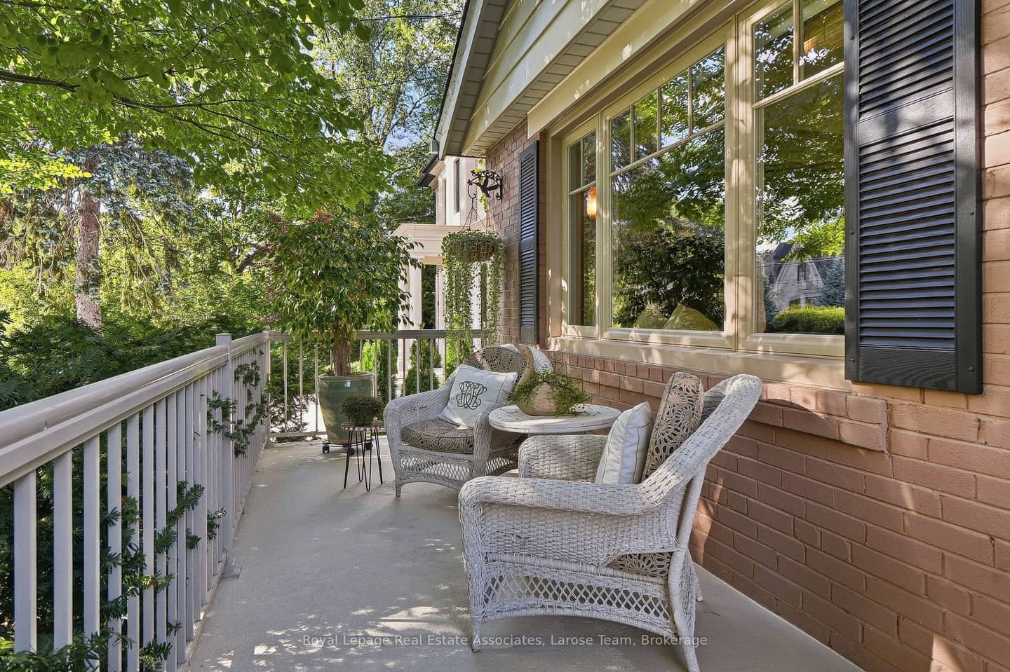 1511 Leda Avenue, Mississauga, ON L5G 4B9