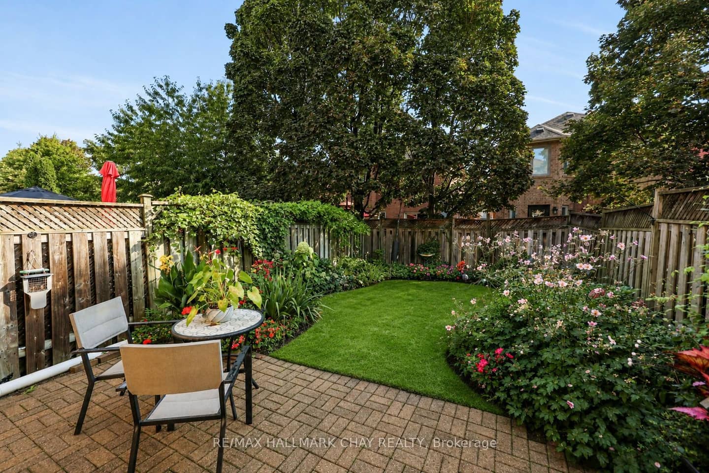 168 Denise Circle, Newmarket, ON L3X 2J9