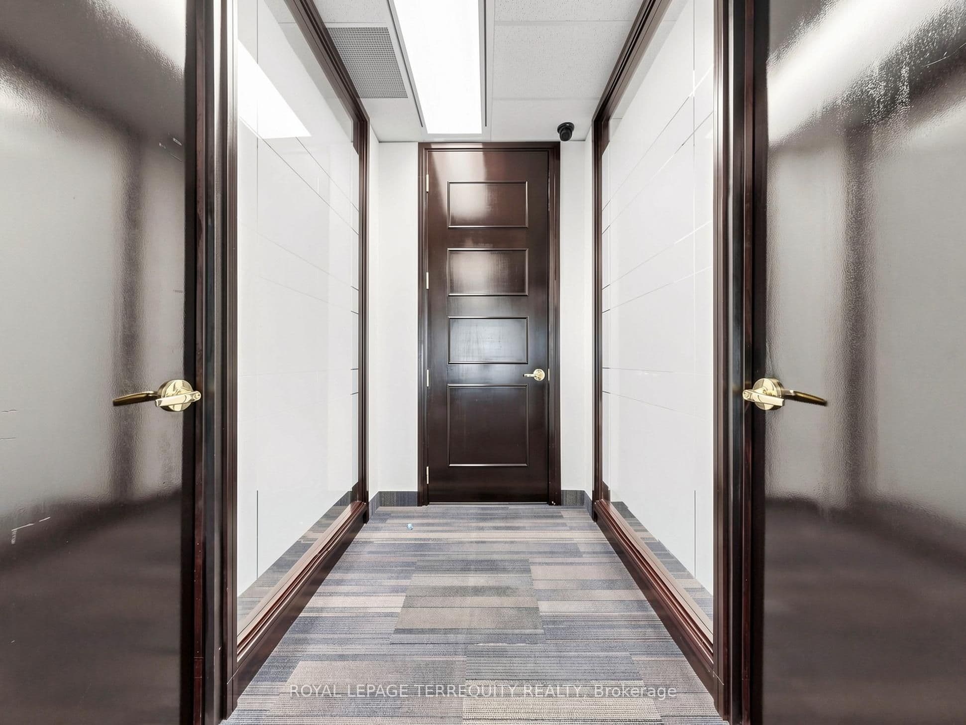 2345 Argentia Road 201B- Room 210, Mississauga, ON L5N 2X7