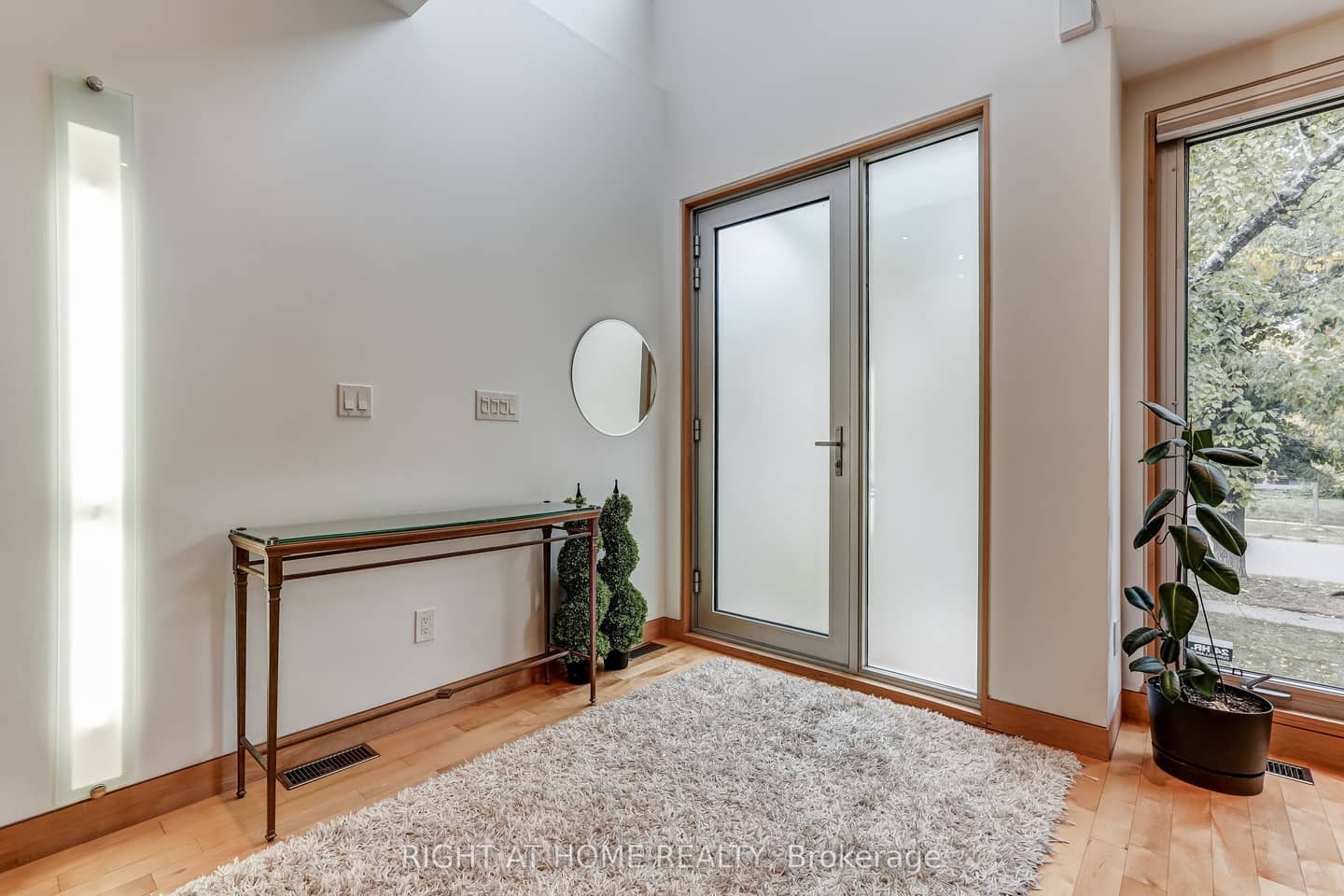 17 Ashfield Drive, Toronto, ON M9C 4T4