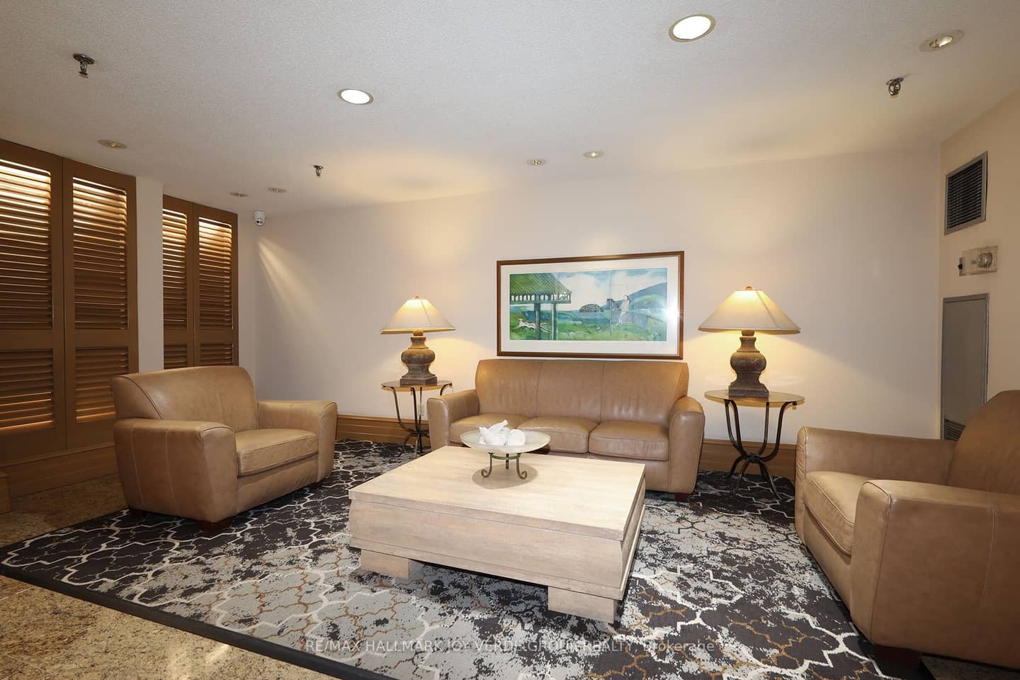 5 Kenneth Avenue 405, Toronto, ON M2N 6M7