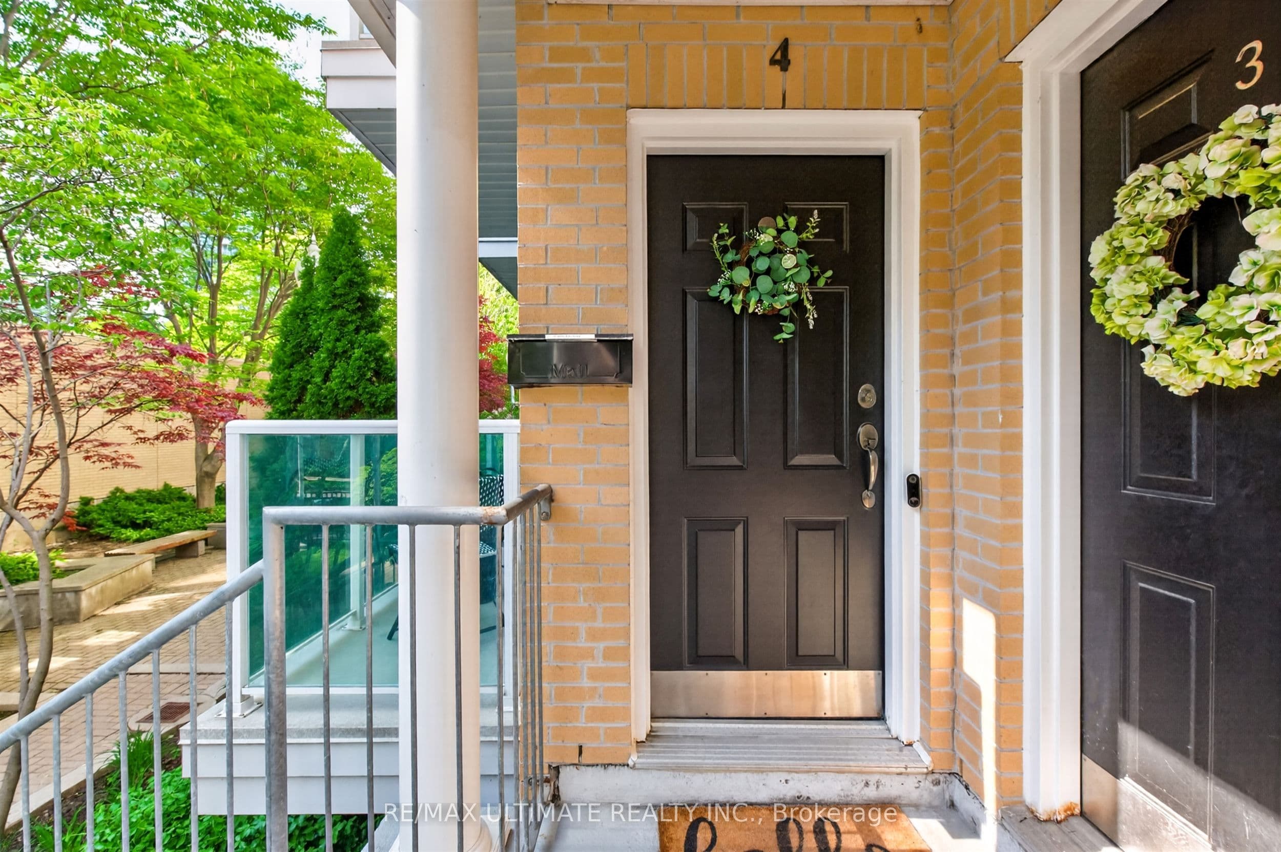70 Byng Avenue 4, Toronto, ON M2N 7L9