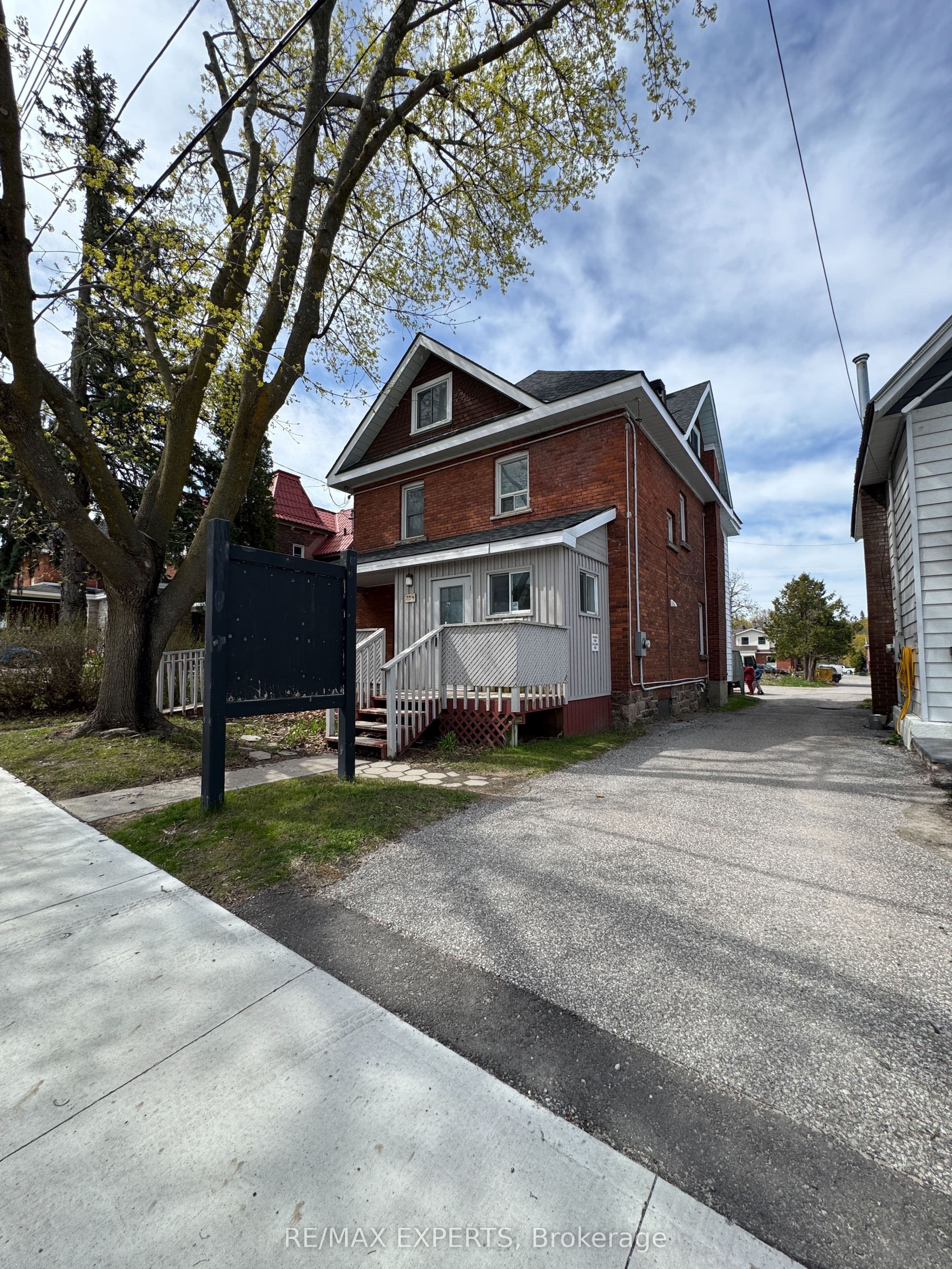 354 Midland Avenue, Midland, ON L4R 3K7