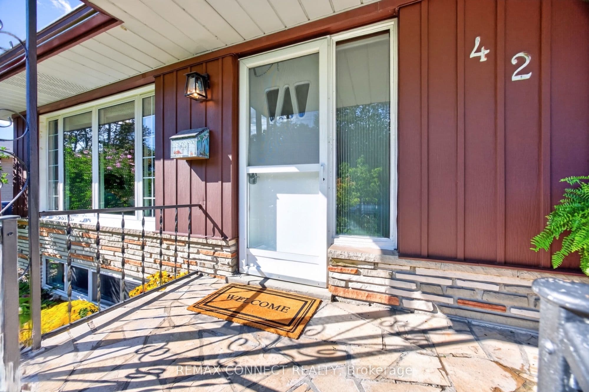 42 Bainhart Crescent, Toronto, ON M1H 2R3