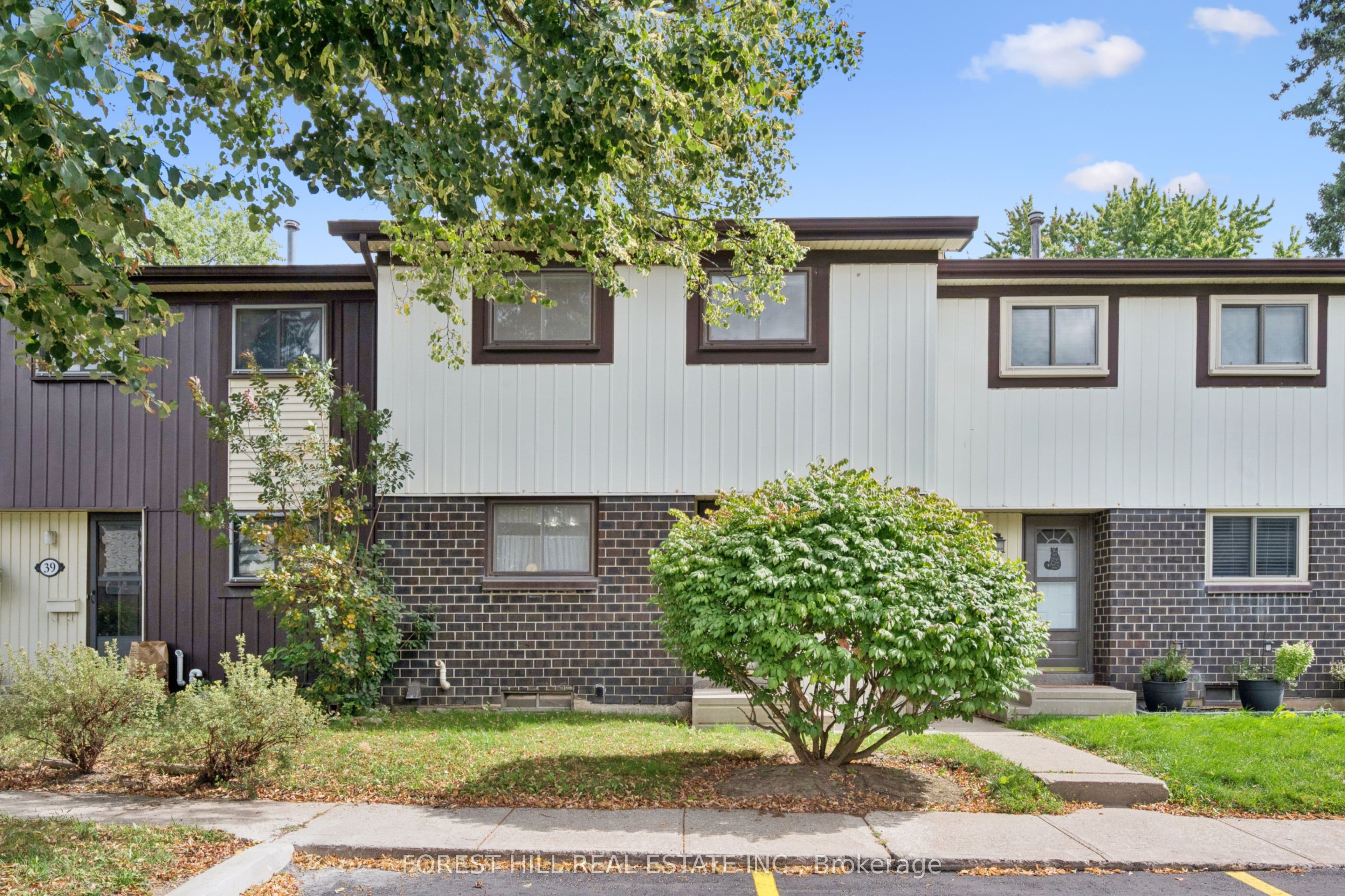 45 Marksam Road 37, Guelph, ON N1H 6Y9