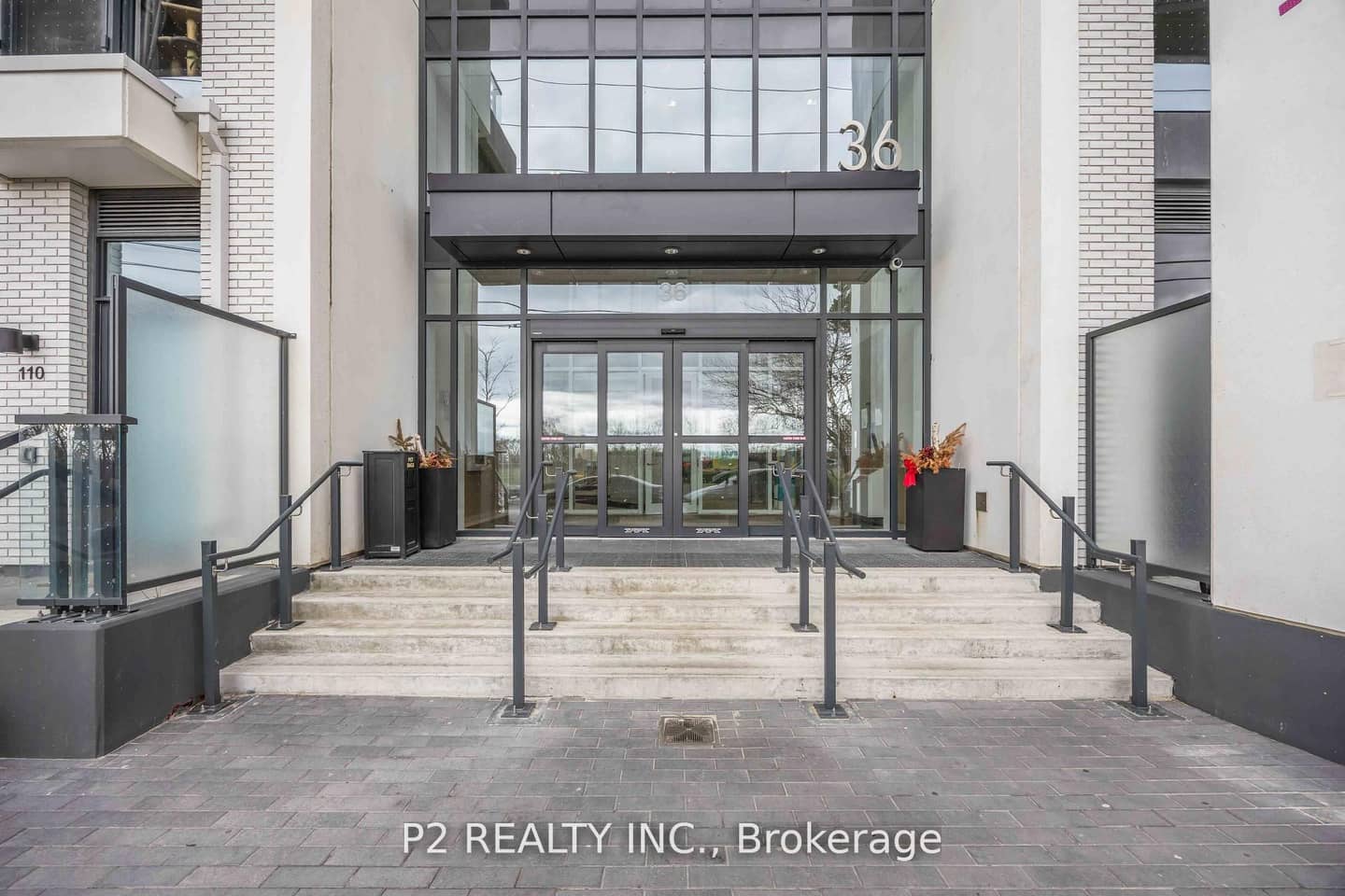 36 Zorra Street 2609, Toronto, ON M8Z 0G5