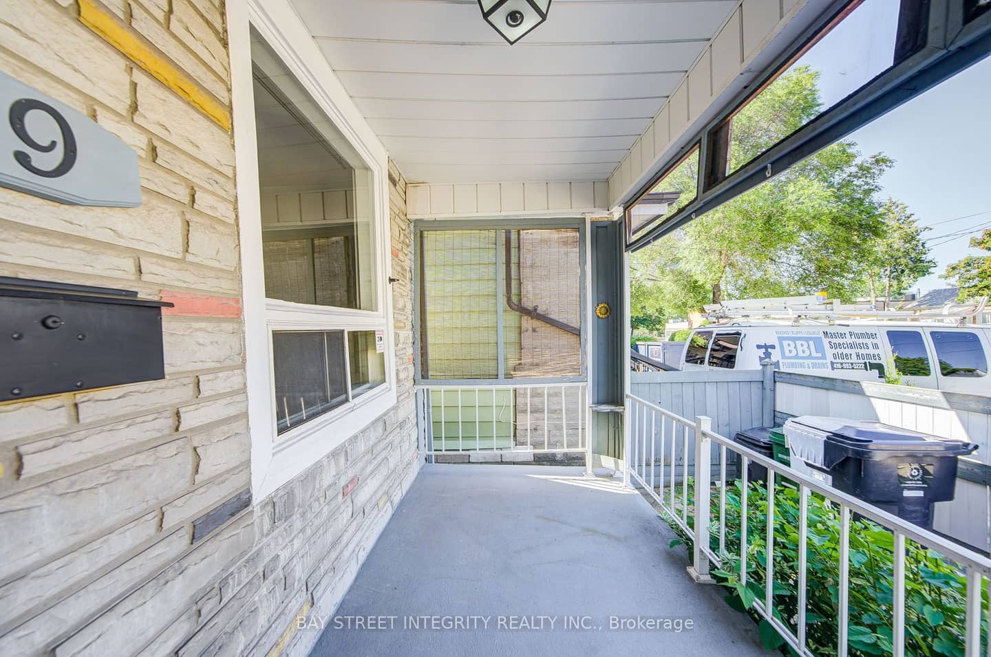 19 Robinson Avenue, Toronto, ON M1L 3S8