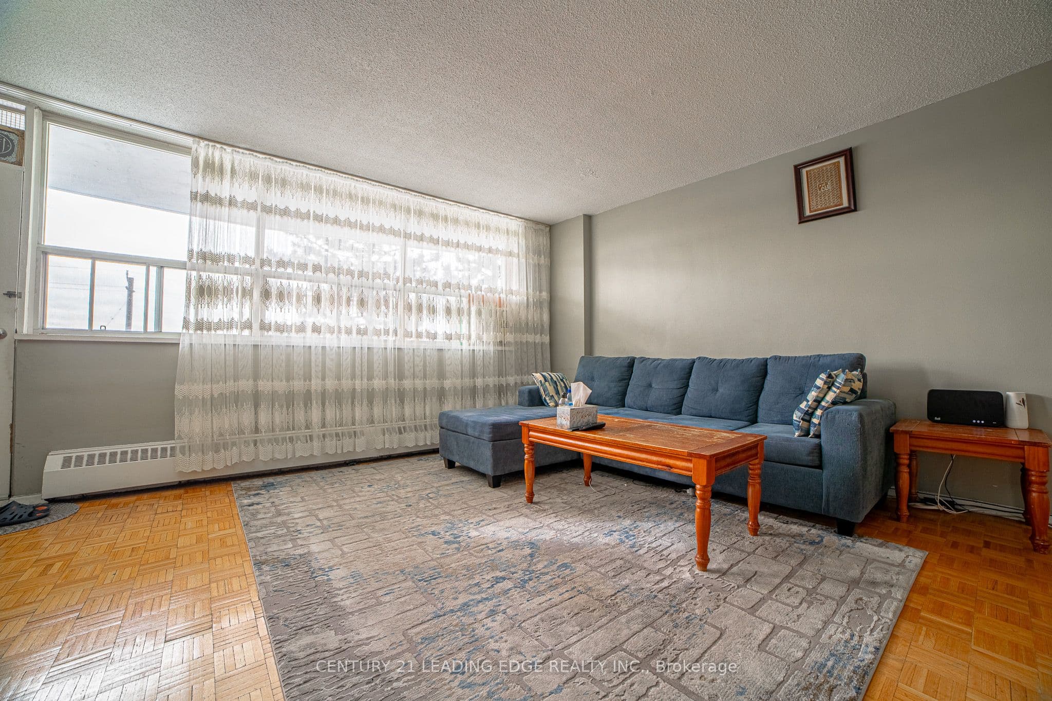 80 Grandravine Drive 402, Toronto, ON M3J 1B2