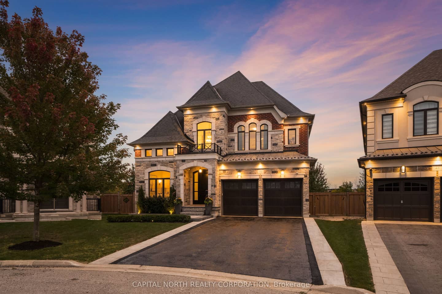 52 Mike Boshevski Court, Aurora, ON L4G 3G7