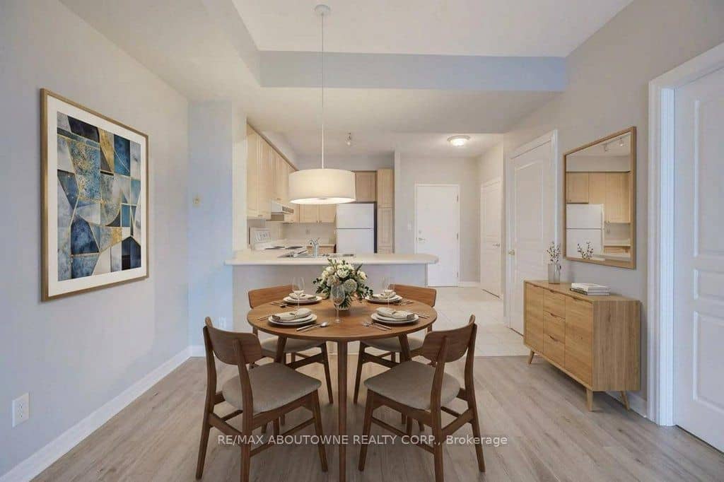 80 Port Street E 403, Mississauga, ON L5G 4V6