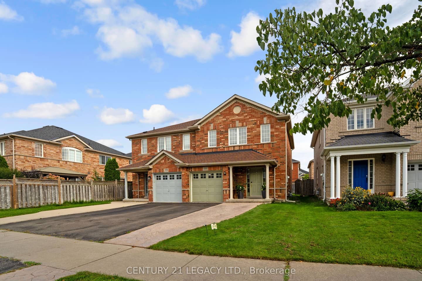 131 Sugarhill Drive, Brampton, ON L7A 3X4